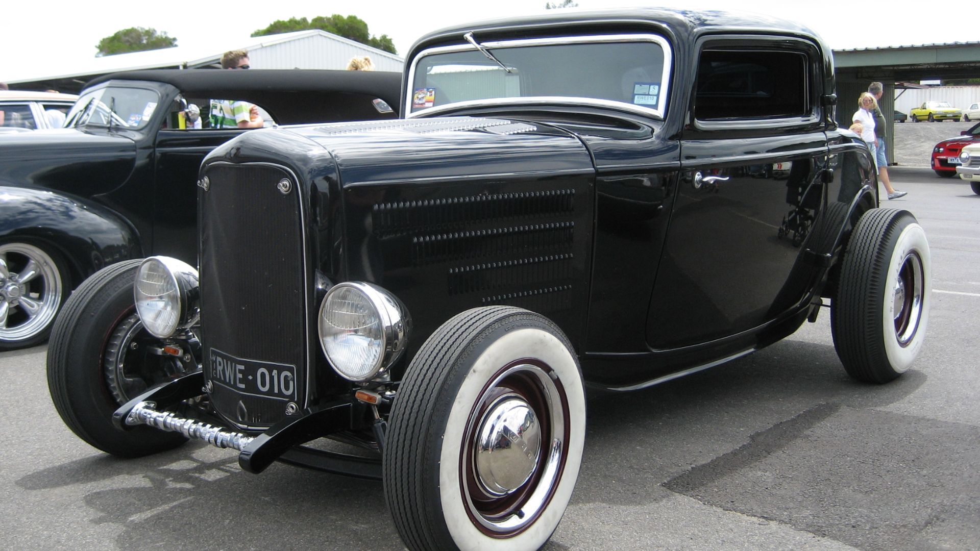 File:1932 Ford 3 Window Coupe Hot Rod (4).jpg