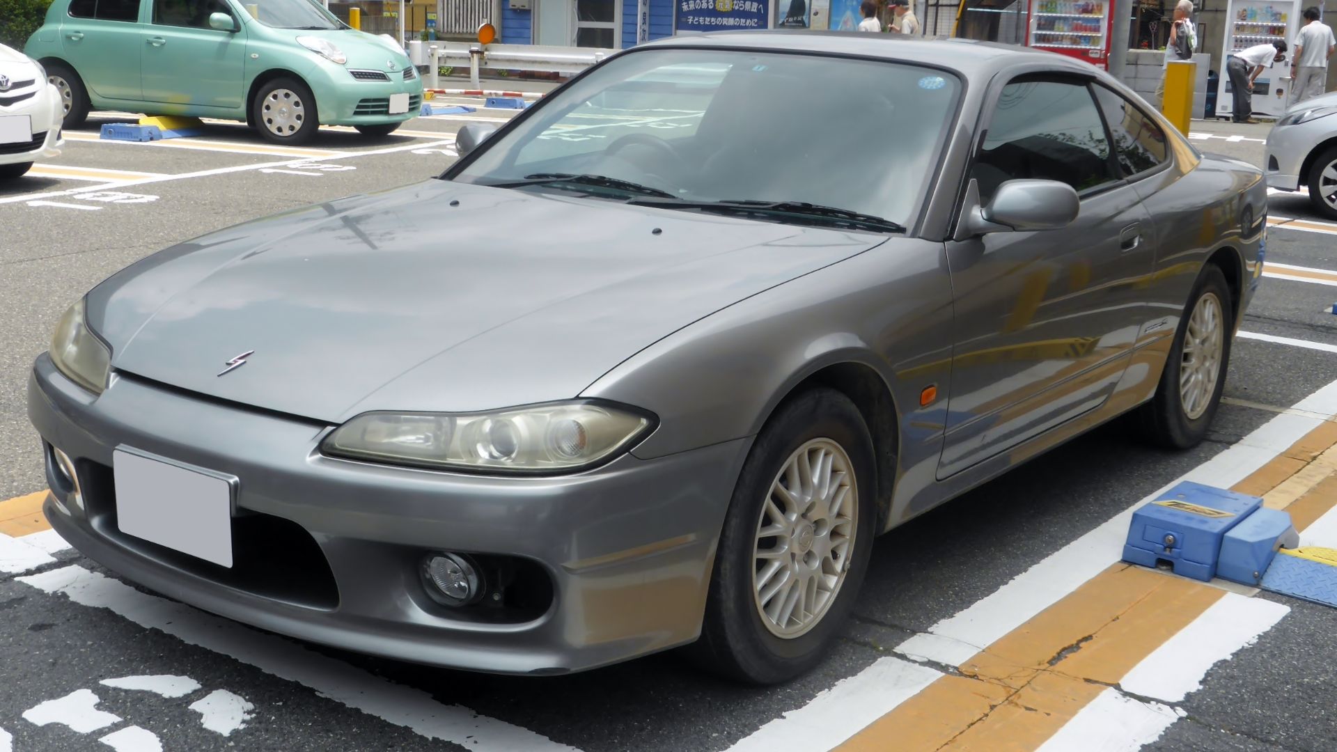 File:The frontview of Nissan Silvia spec S (S15).JPG