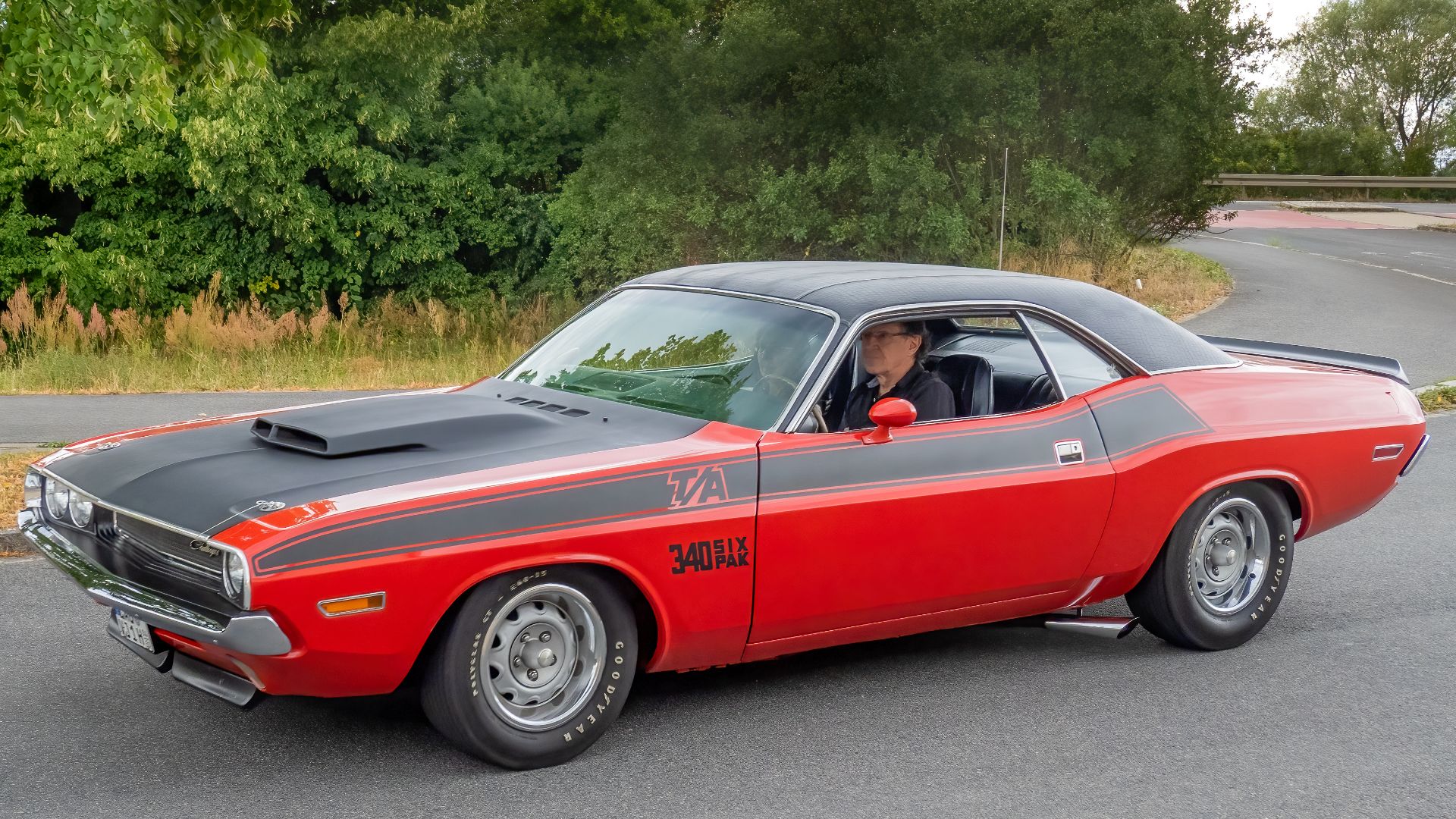 File:Dodge Challenger (1970) Hirschaid-20220709-RM-115601.jpg