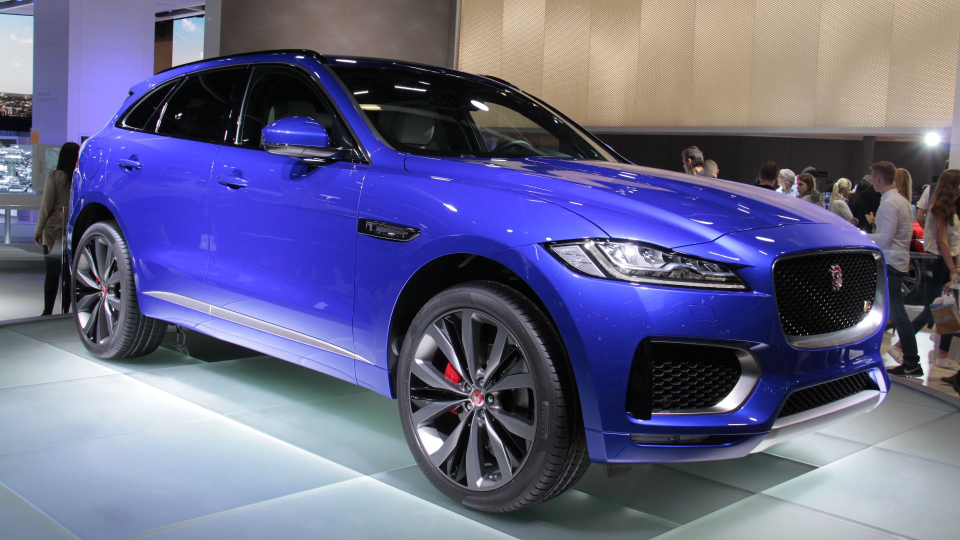 File:Jaguar F-Pace (front 3-4).JPG