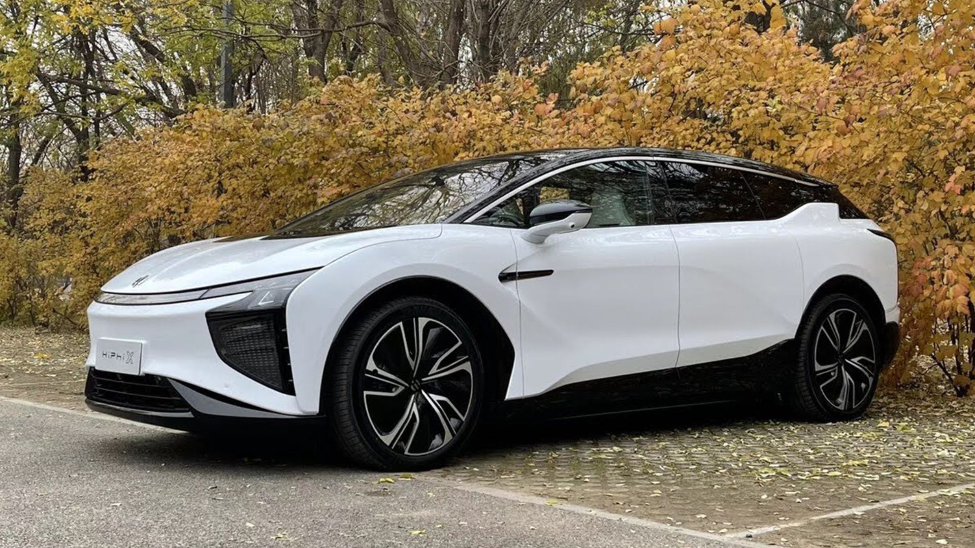 File:HiPhi X in white IMG01.jpg