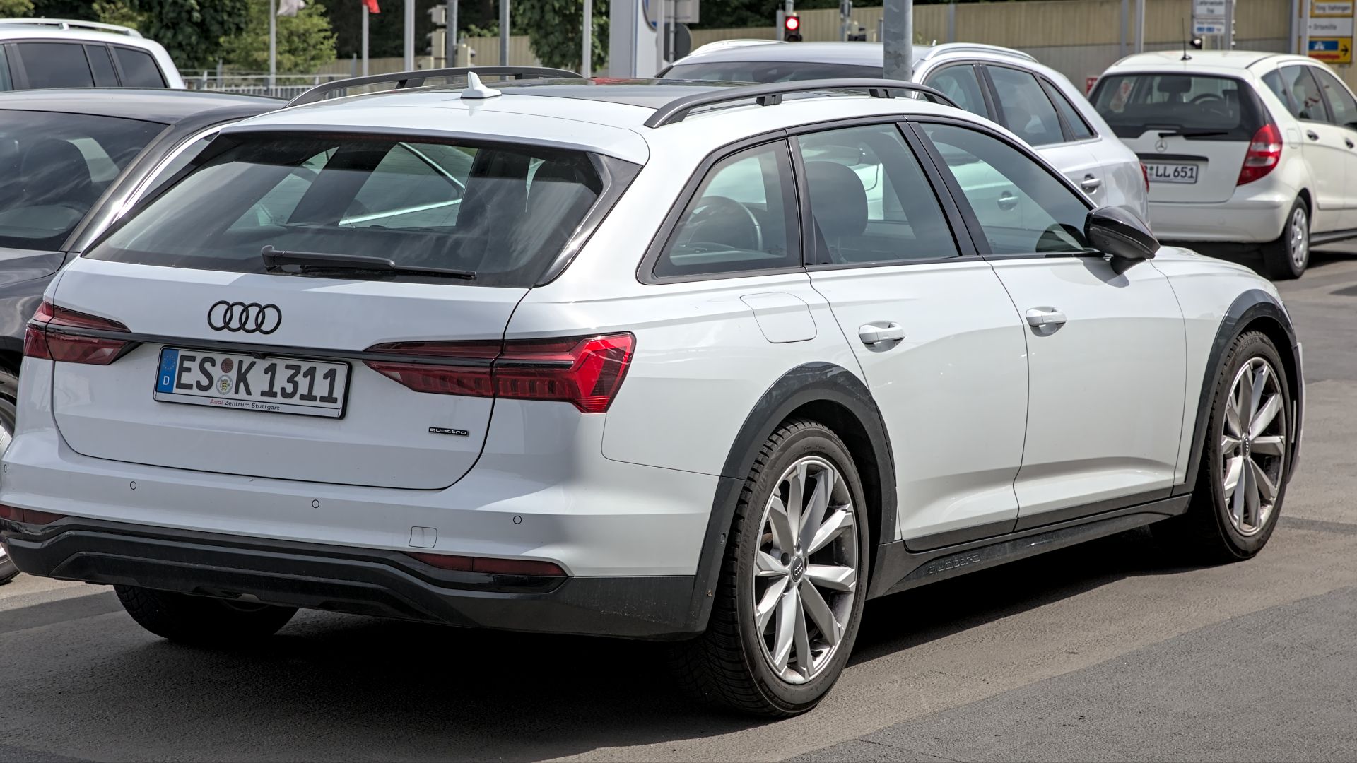 File:Audi A6 Allroad Quattro C8 1X7A0302.jpg