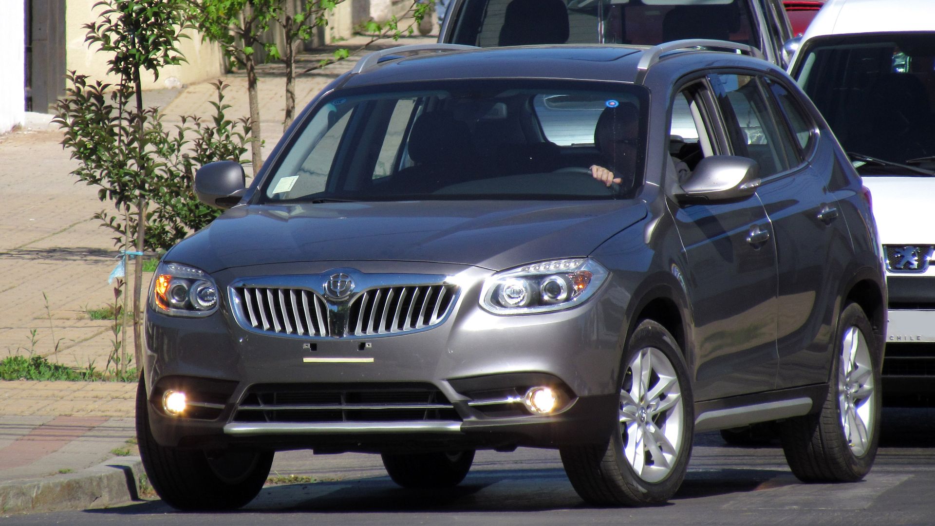 File:Brilliance V5 1.5T Sport 2015 (15528450971).jpg