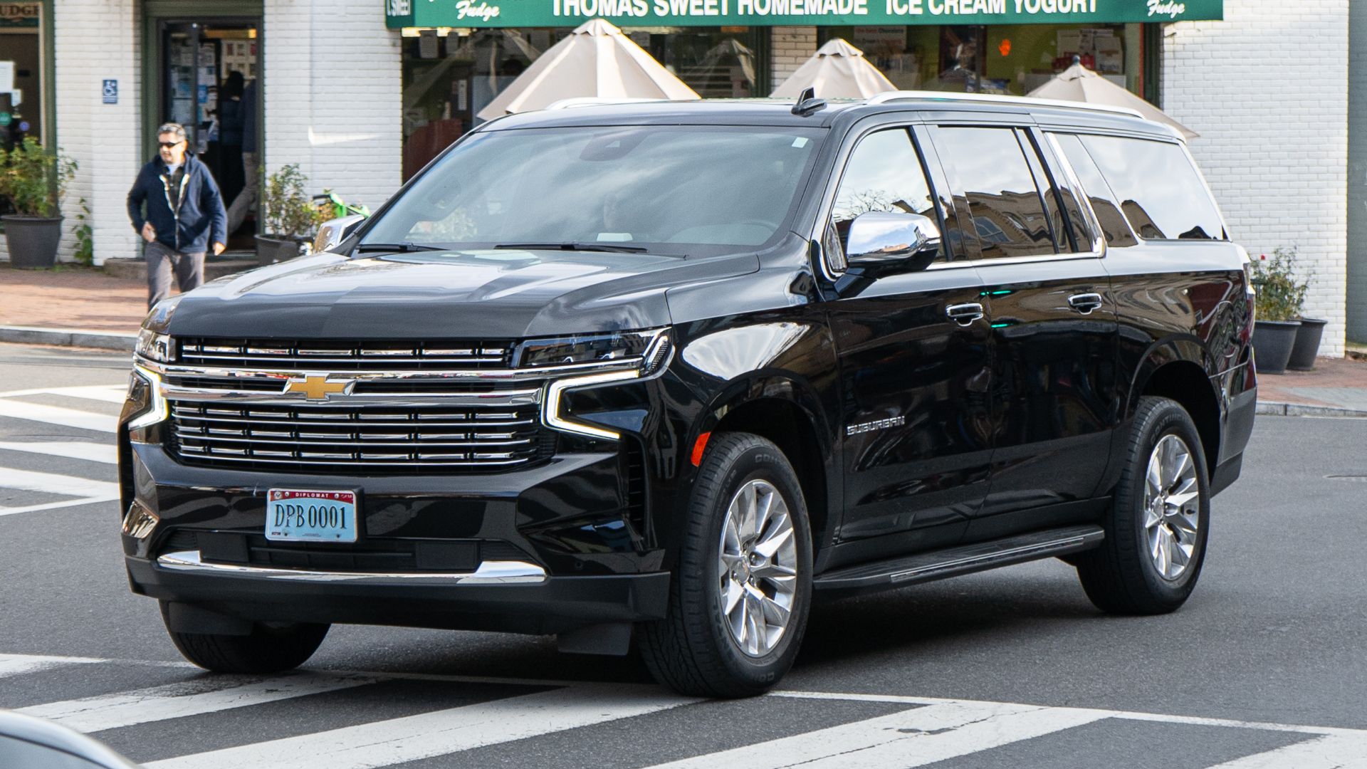 File:Chevrolet Suburban (GMTT1XX) Washington DC Metro Area, USA.jpg