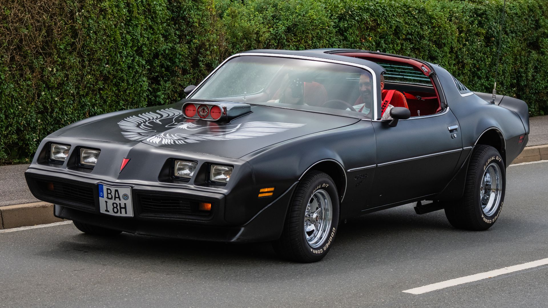 File:Pontiac Firebird Oldtimertreffen Ebern 2019 6200110.jpg