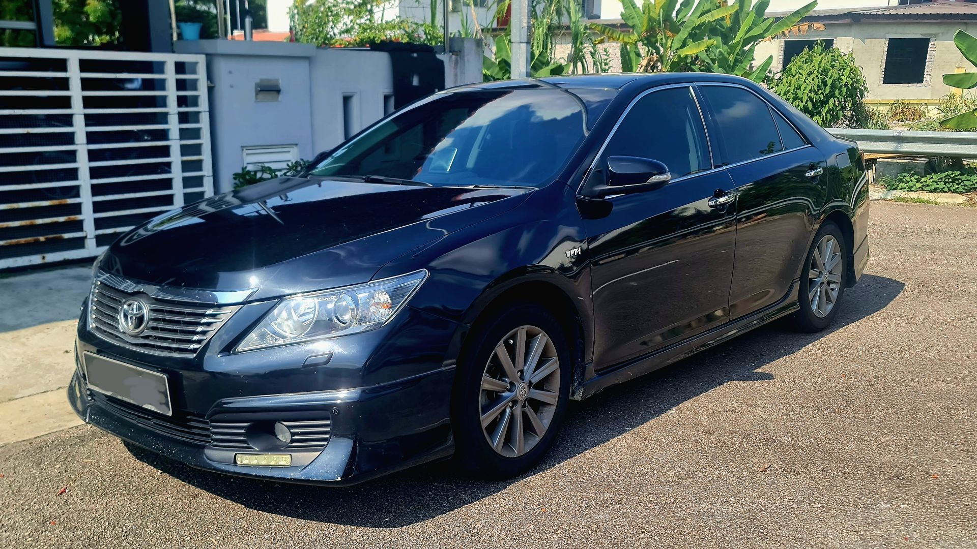 File:2018 Toyota Camry 2.jpg