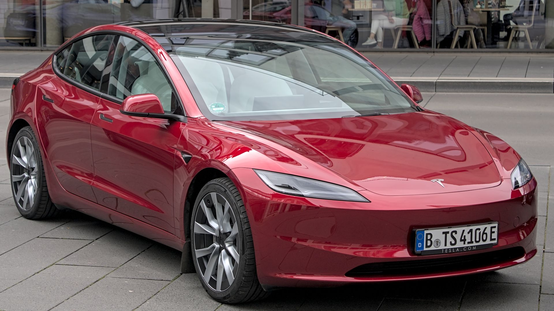 File:Tesla Model 3 (2023) Autofrühling Ulm IMG 9282.jpg