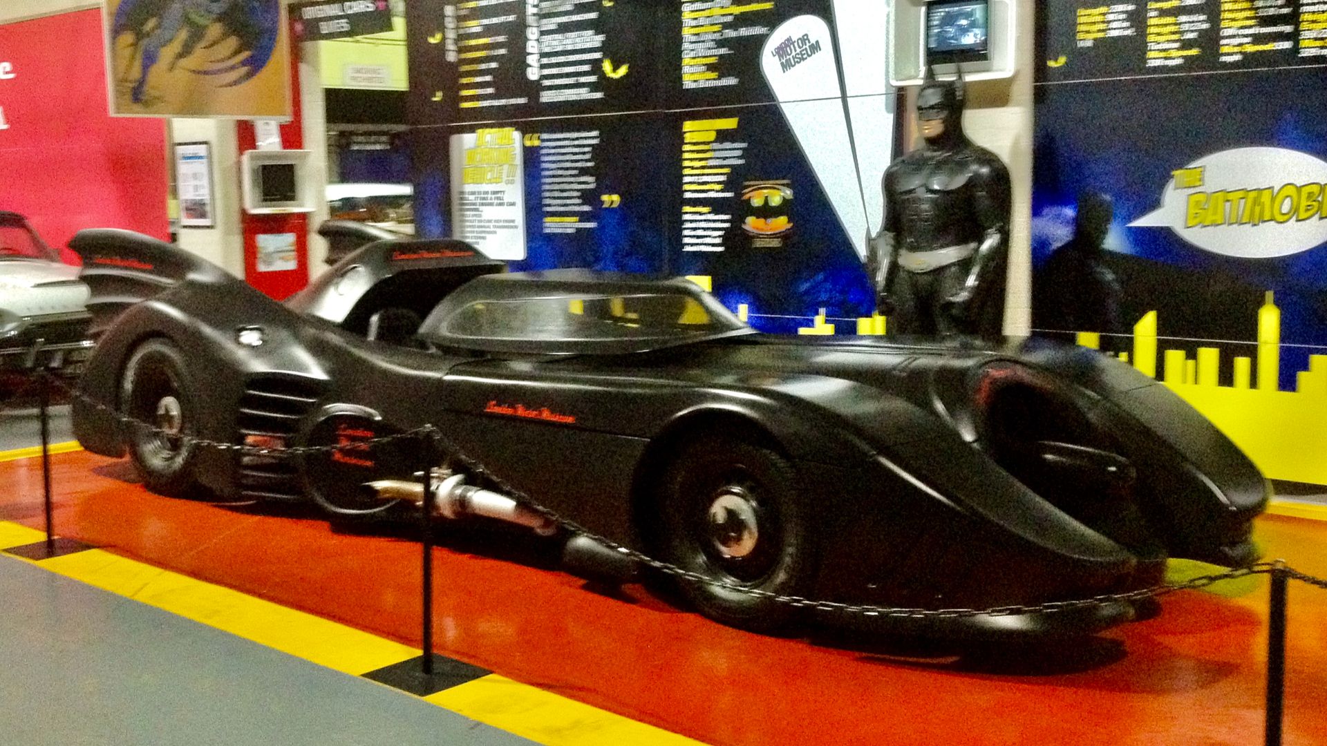 File:Batmobile from Tim Burton's 1989 'Batman'(Ank Kumar) 03.jpg