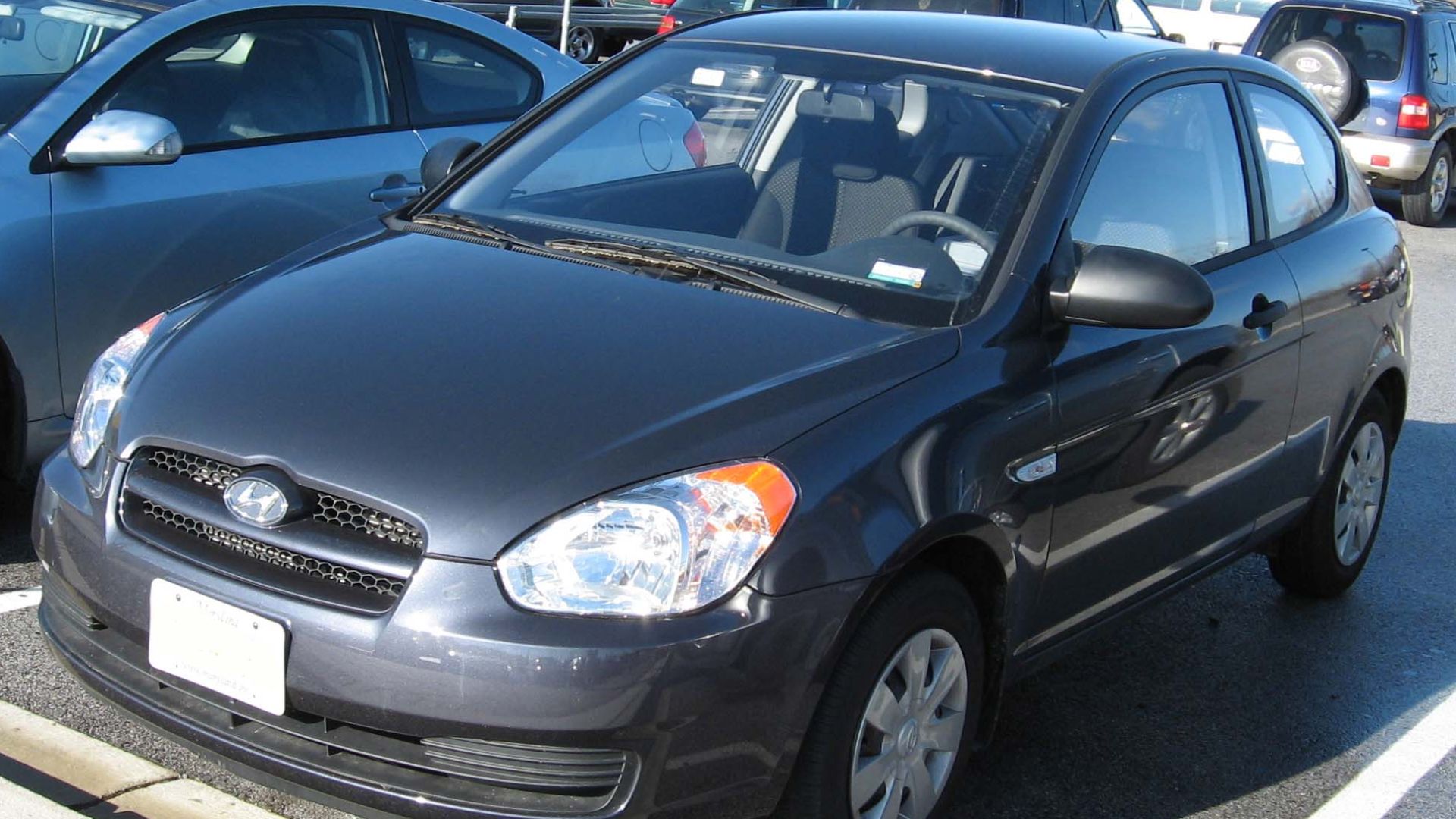 File:07-Hyundai-Accent-hatch-1.jpg