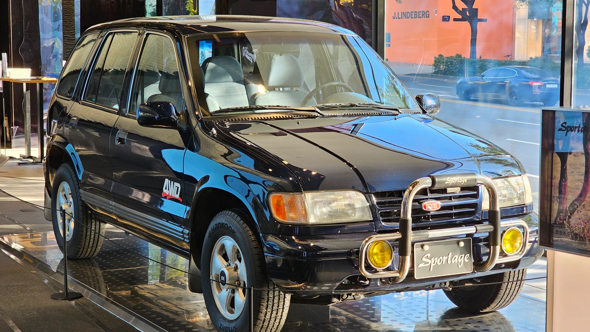 File:Kia Sportage AWD NB-Ⅶ Purplish Blue (5).jpg