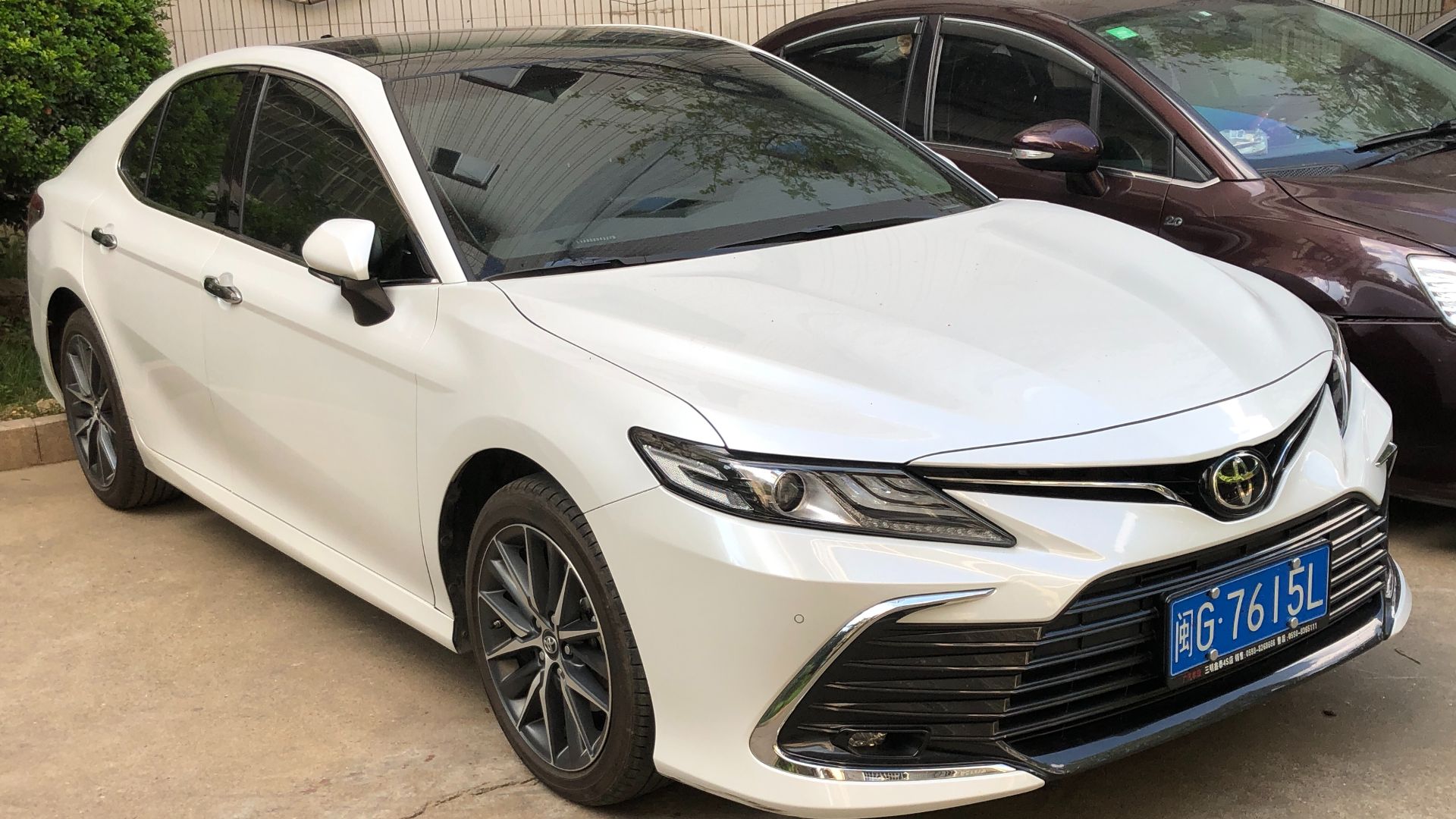 File:Toyota Camry XV70 facelift Sanming 01 2022-08-13.jpg