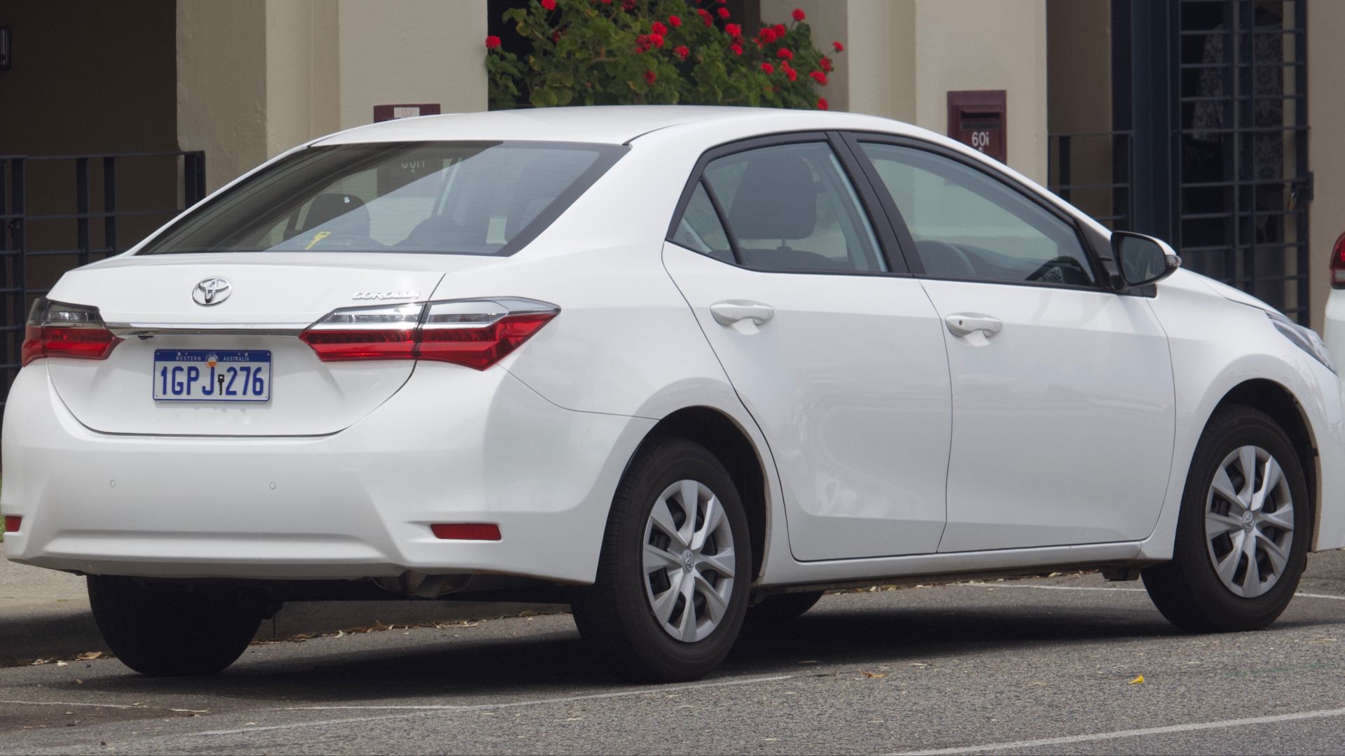 File:2018 Toyota Corolla (ZRE172R) Ascent sedan (2018-11-02) 02.jpg