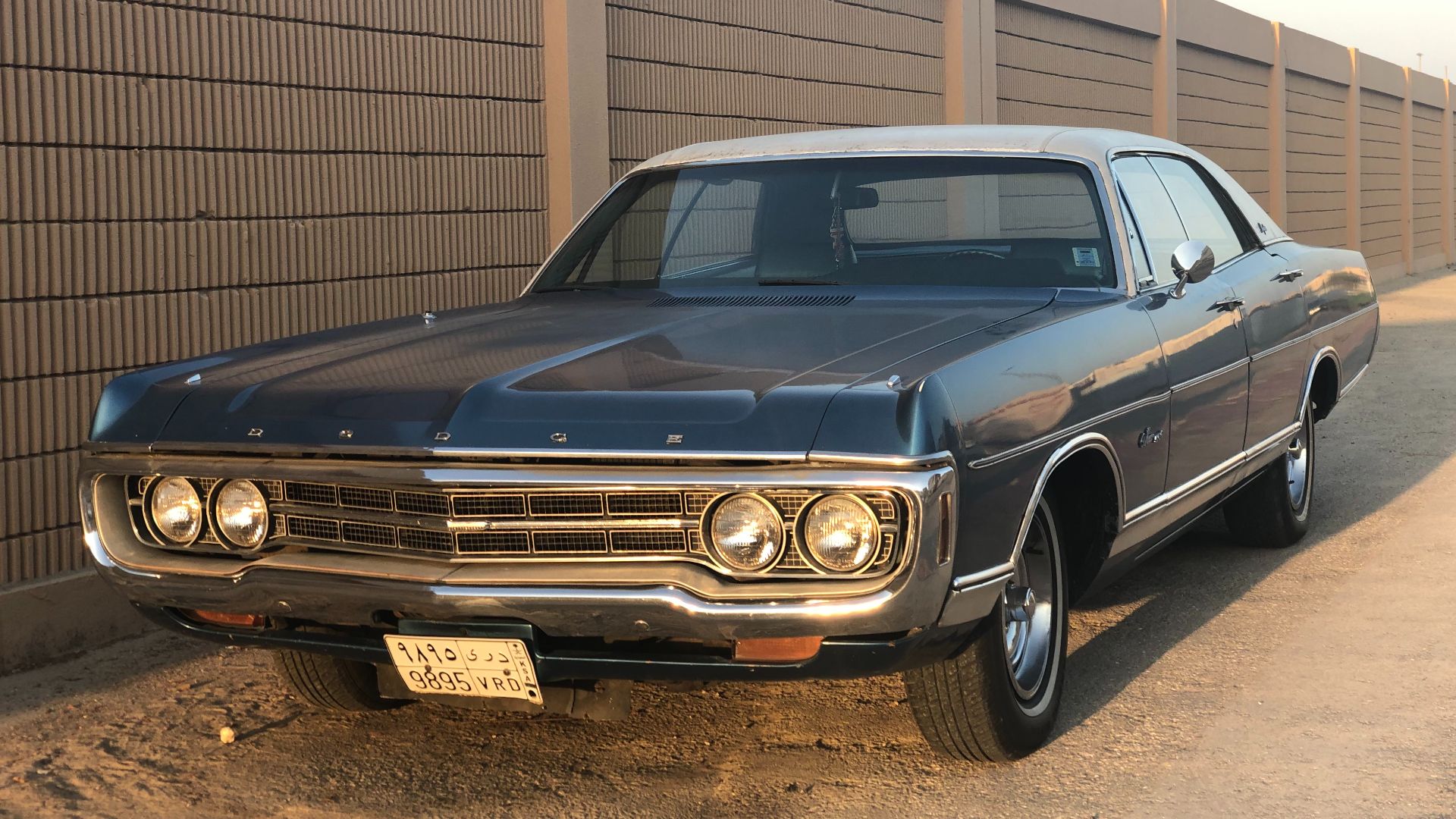 File:1970 Dodge Monaco 500 4 doors.jpg