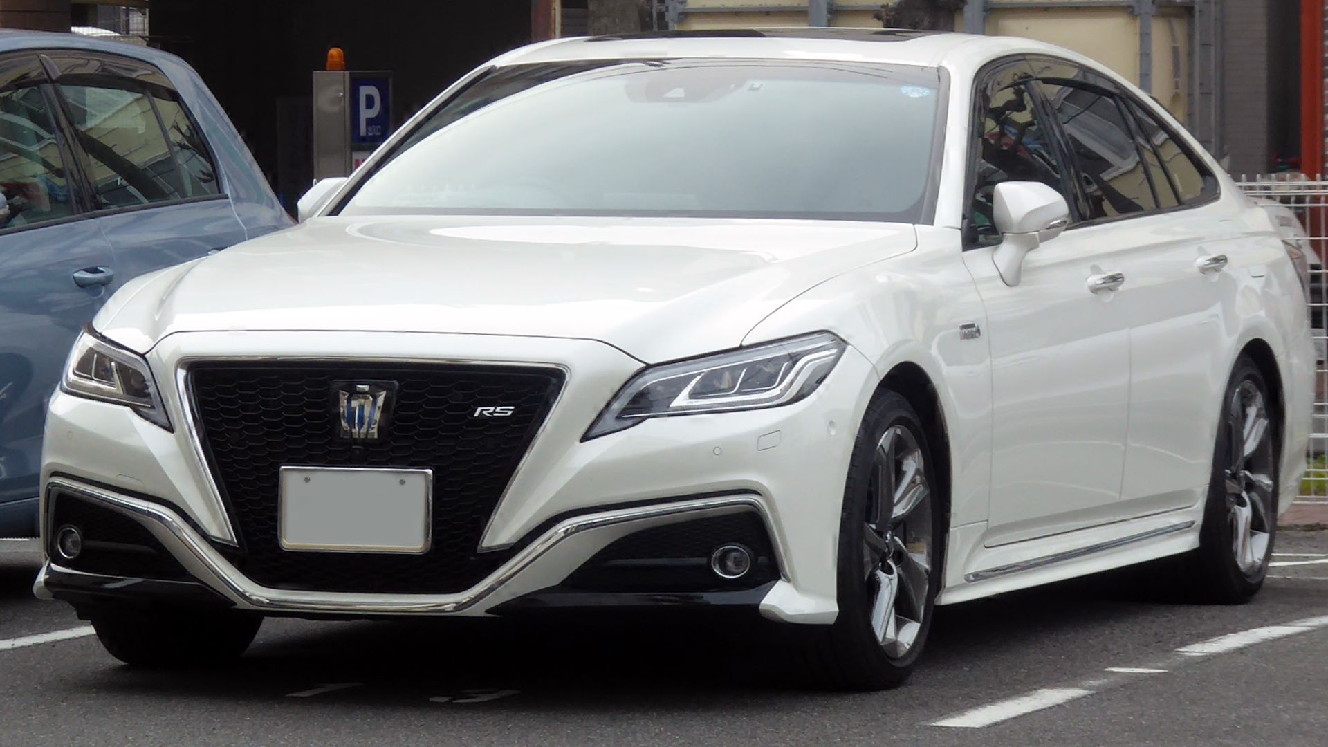 File:Toyota CROWN 3.5HYBRID RS Advance (6AA-GWS224-AEXAB) front.jpg