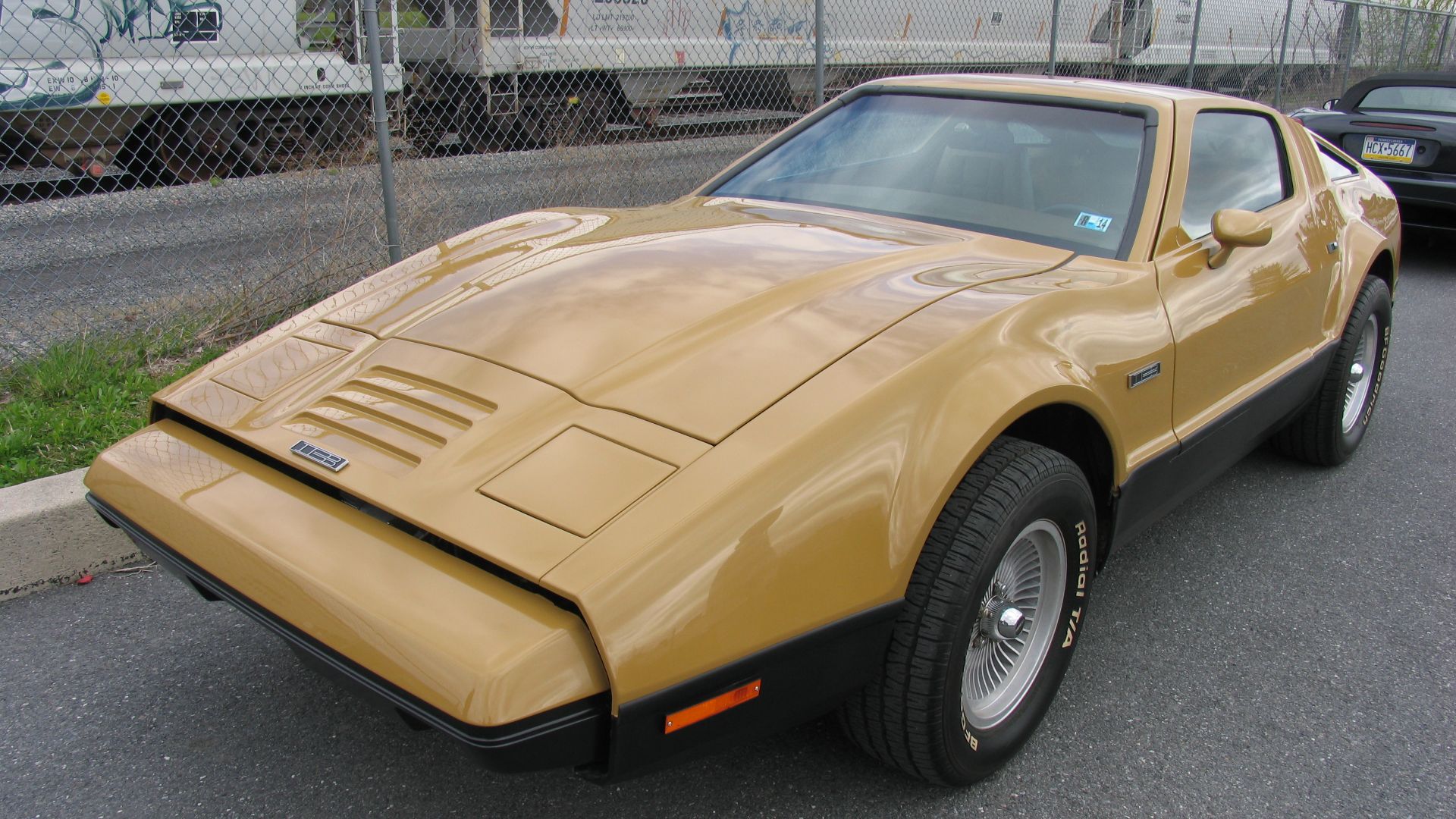 File:Bricklin SV1 (14038538635).jpg
