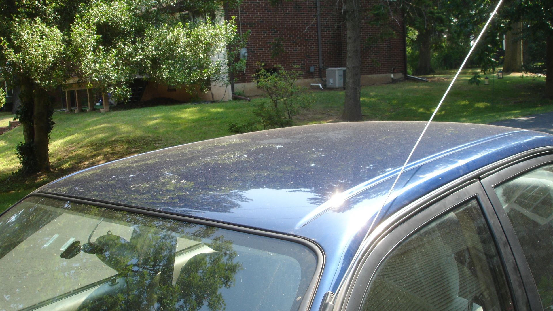File:Car radio antenna extended landscape.jpeg
