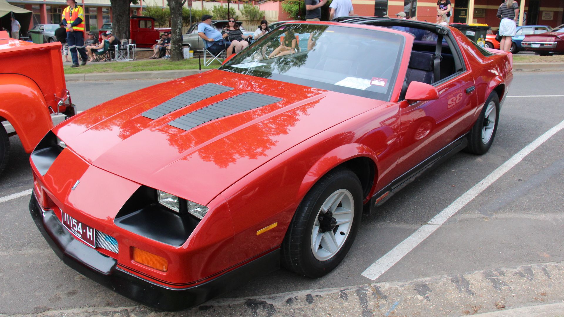 File:1984 Chevrolet Camaro Z28 T-top (26731083949).jpg