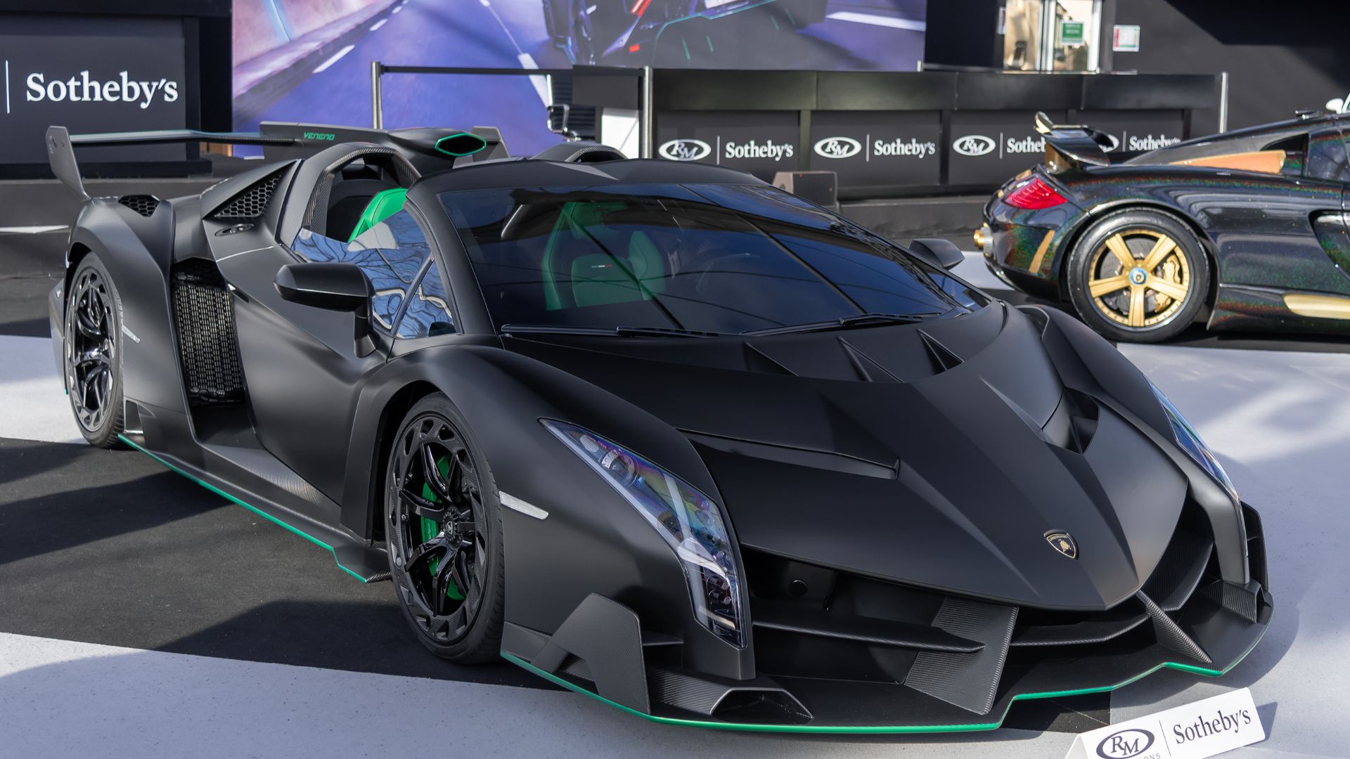 File:Lamborghini Veneno Roadster (53319026805).jpg