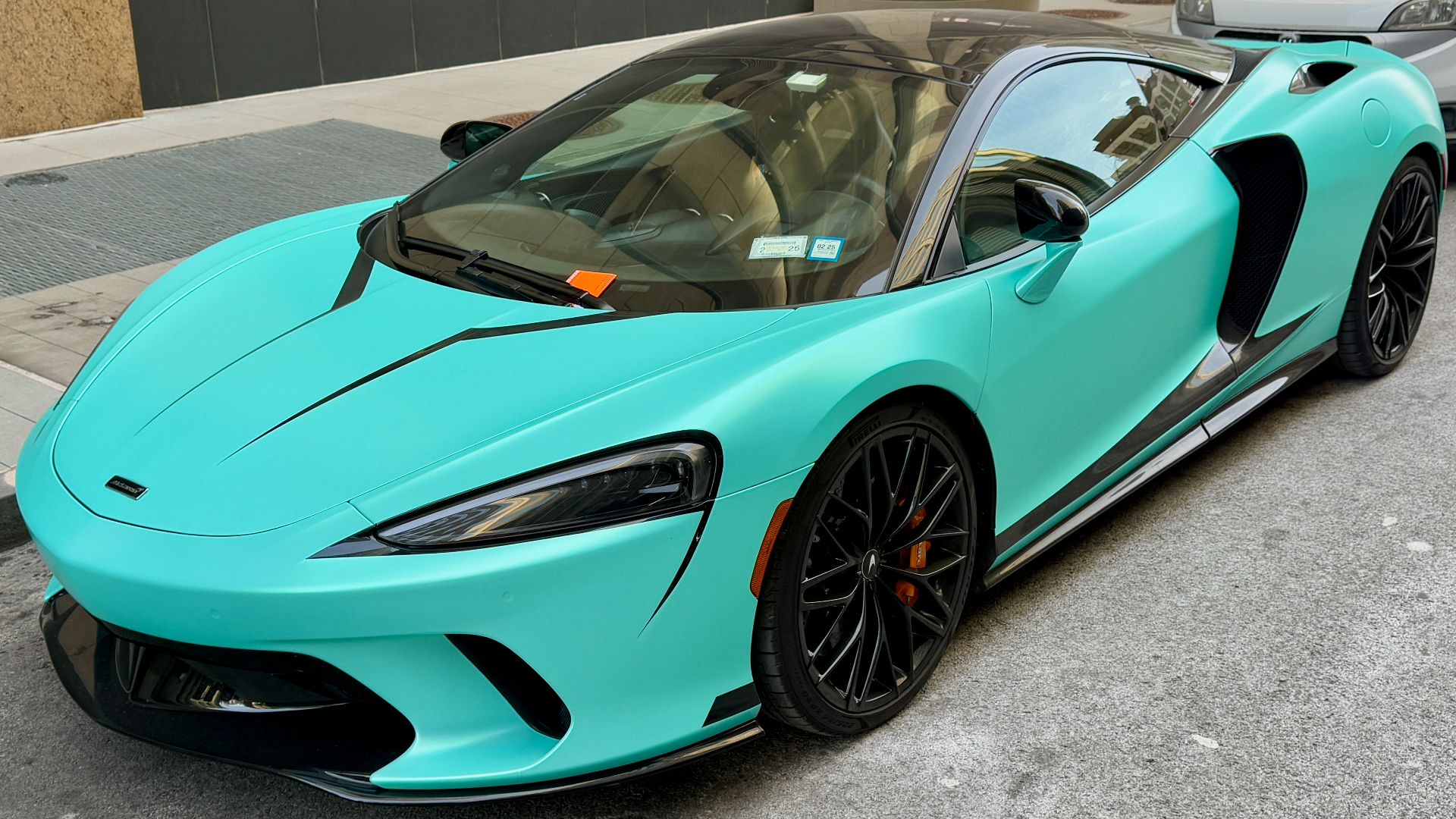 File:McLaren GT - 04.jpg