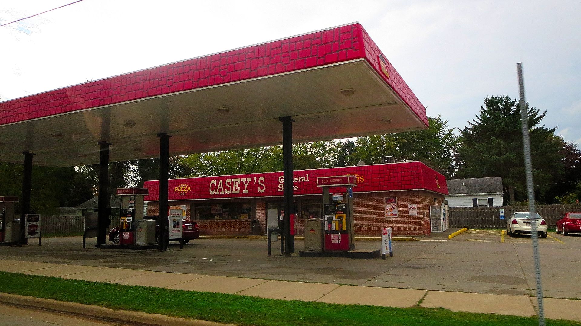 File:Casey's General Store - panoramio (1).jpg