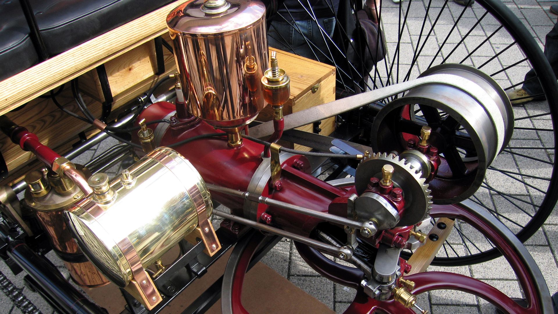 File:Benz Patent Motorwagen Engine.jpg