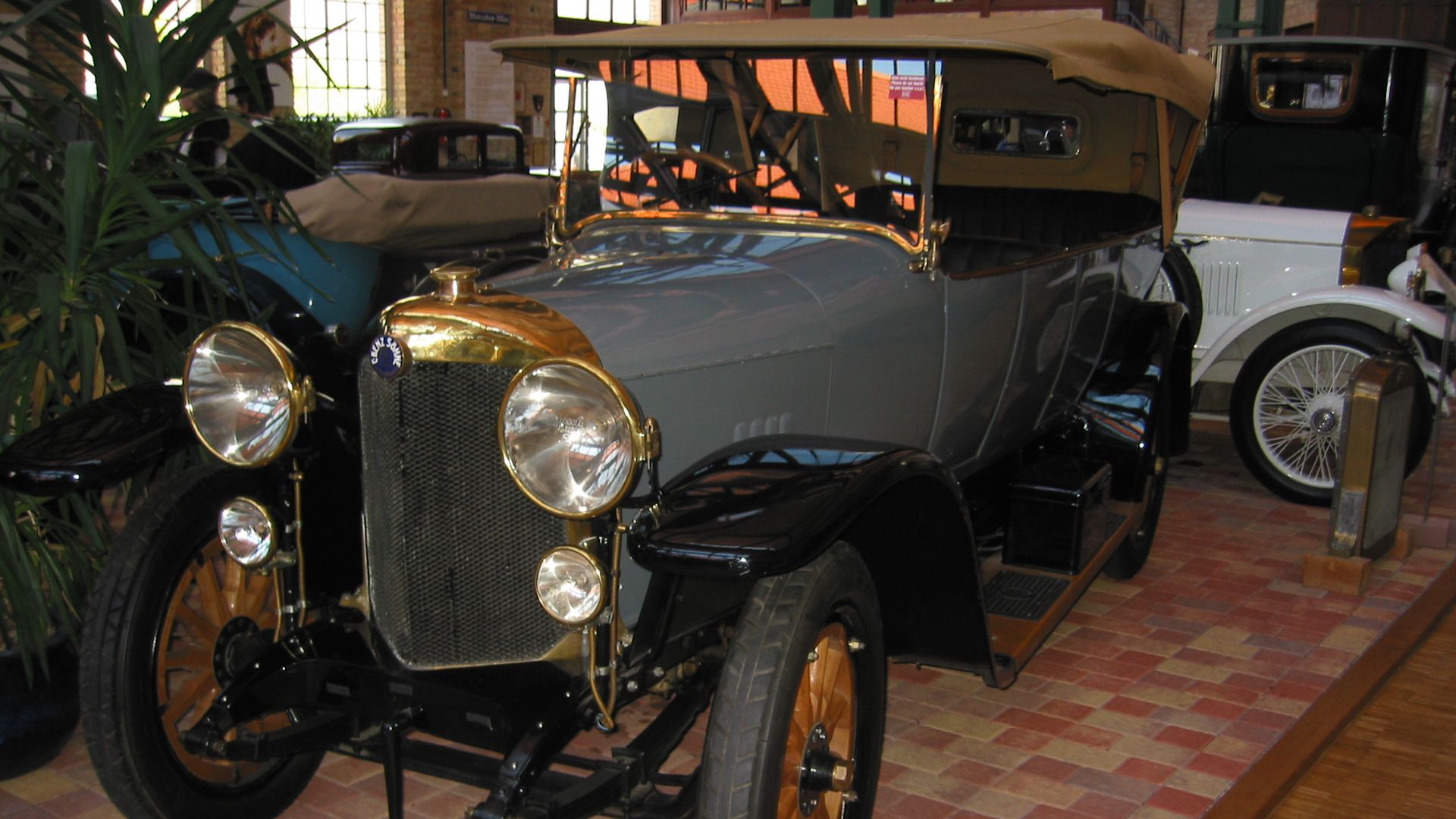 File:C. Benz Söhne 1924 grau.JPG