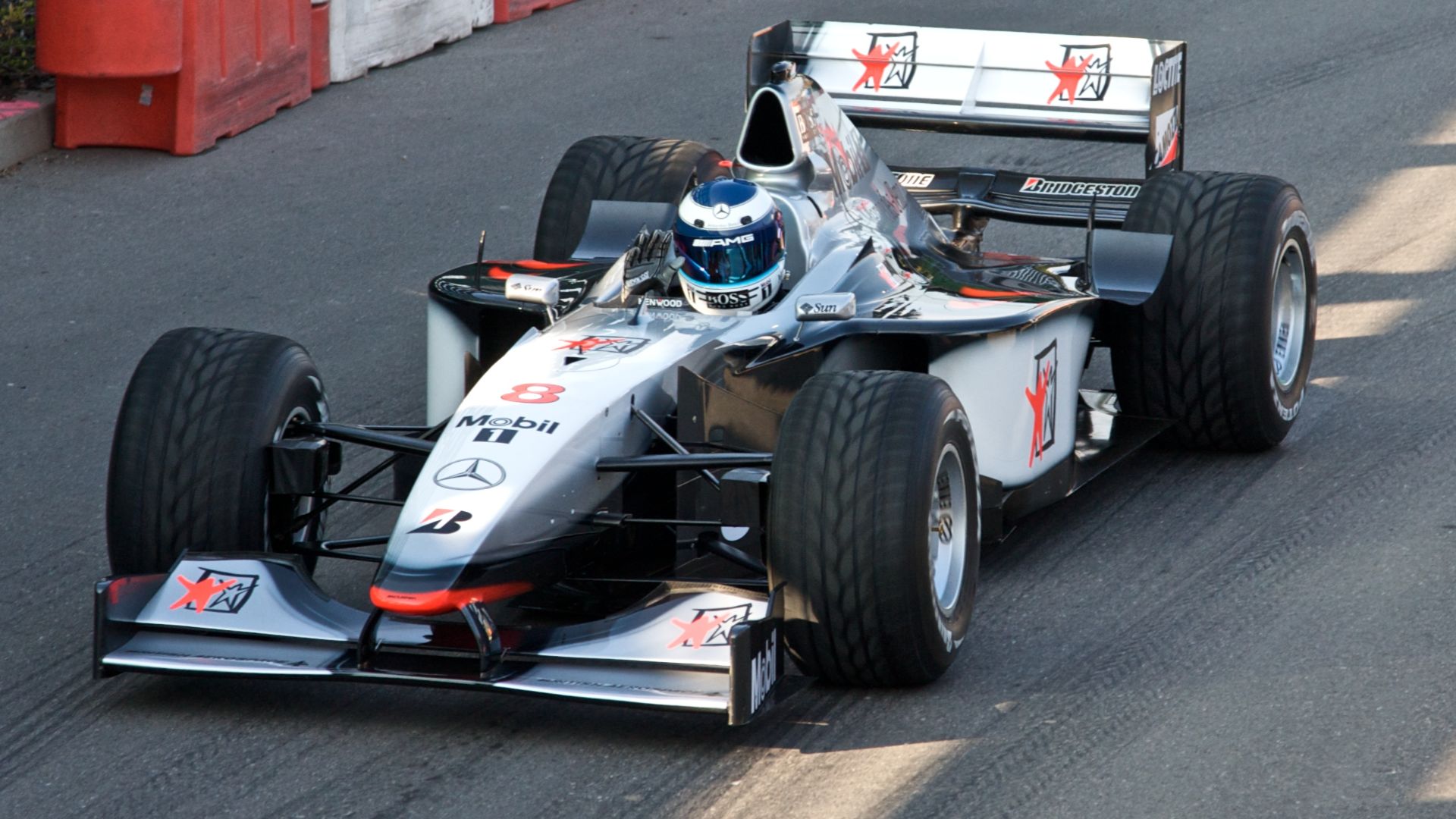 File:Mika Hakkinen 2008 Stars and Cars McLaren MP4-13.jpg