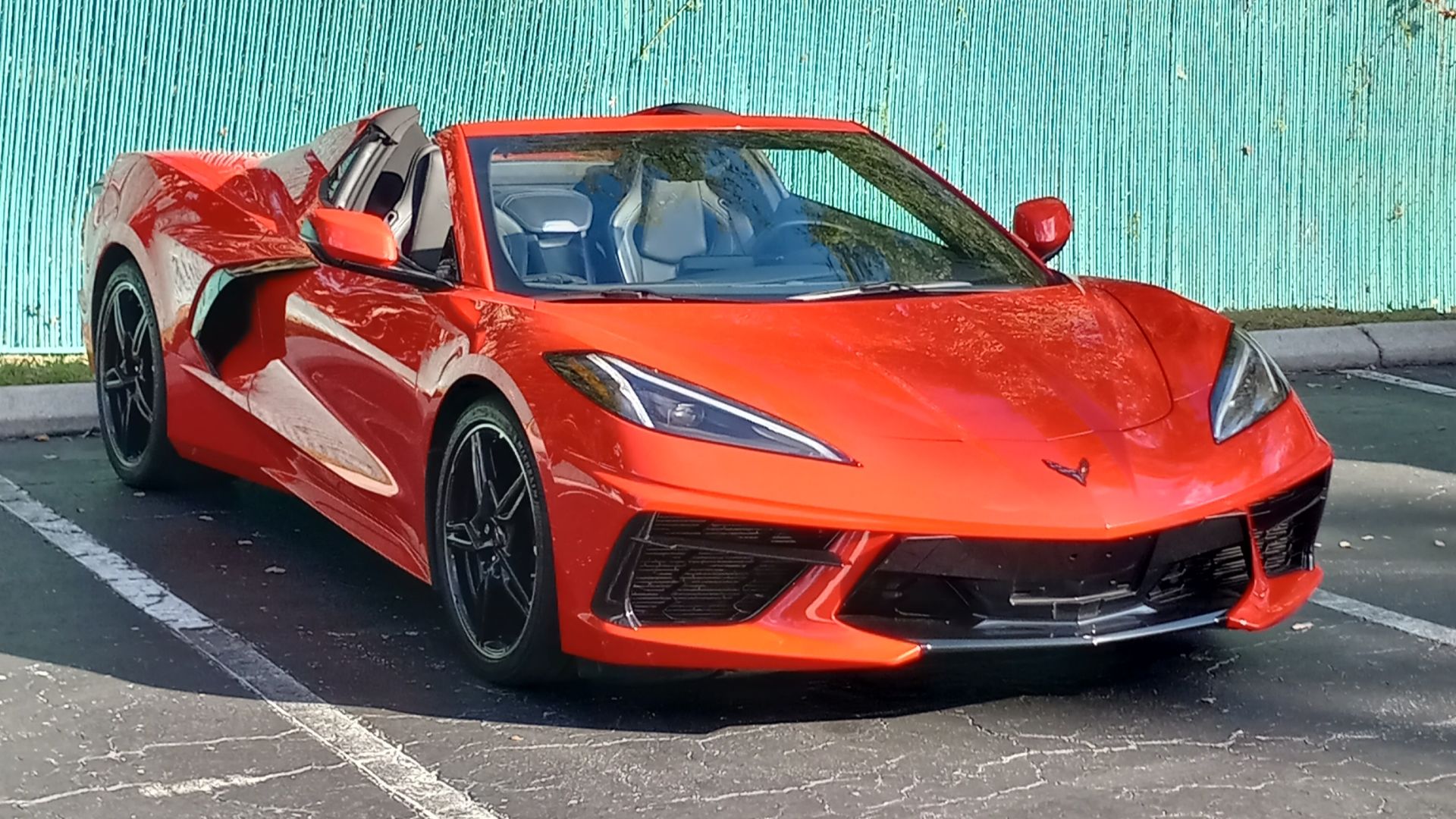 File:Chevrolet Corvette C8 Convertible - W001.jpg