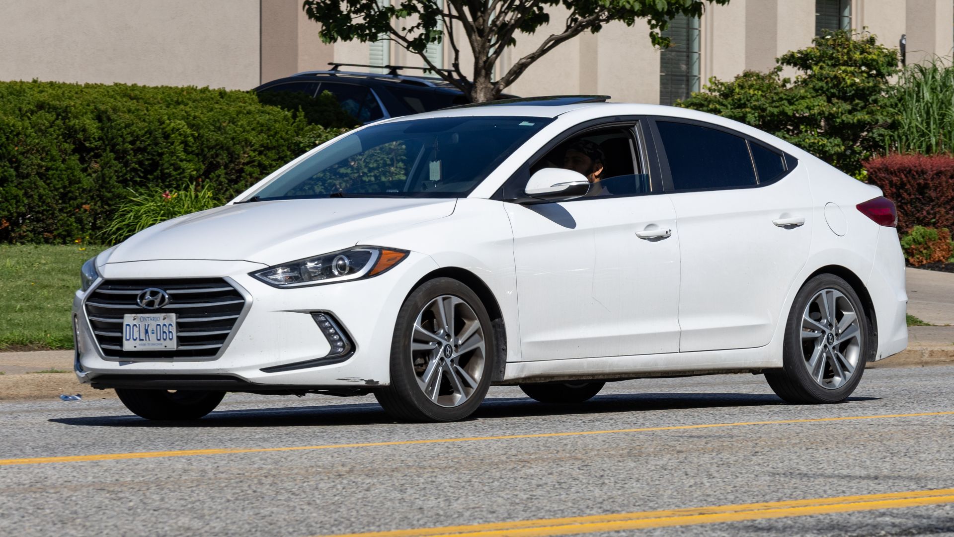File:2017 Hyundai Elantra, Windsor, Ontario, 2025-07-01.jpg