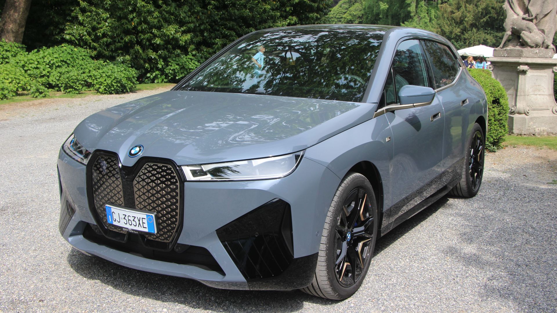 File:2022-05 BMW IX-M60.jpg