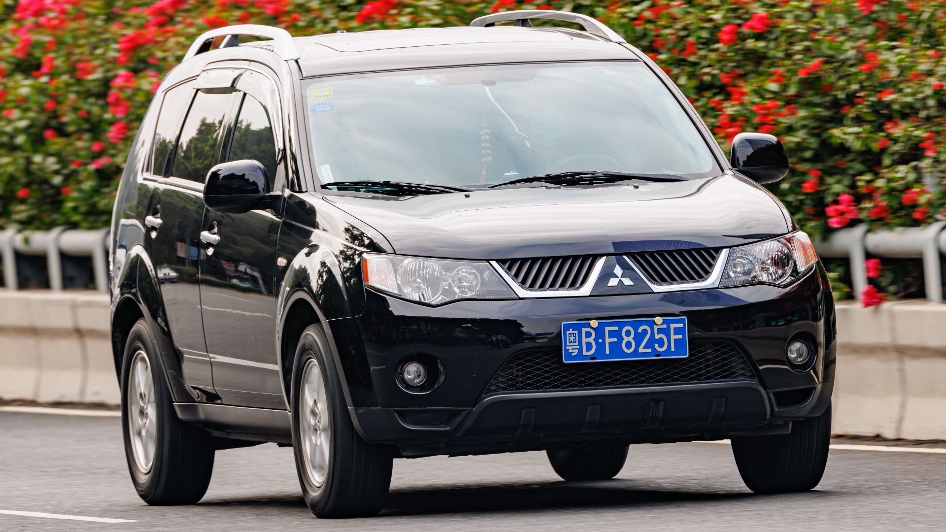 File:MITSUBISHI OUTLANDER(CW,ZG,ZH) China (6).jpg