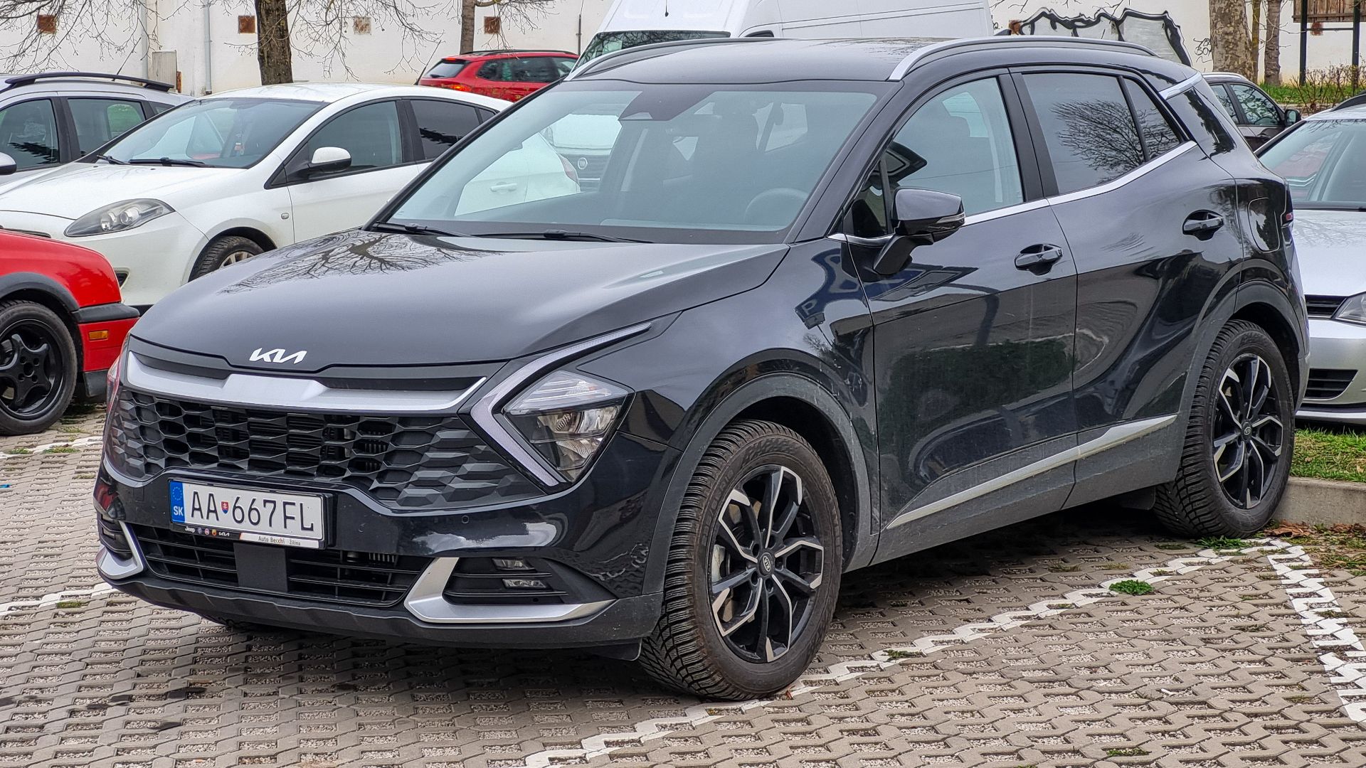 File:Kia Sportage (NQ5; 2021).jpg