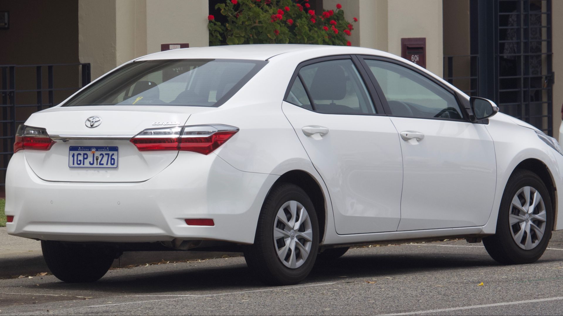File:2018 Toyota Corolla (ZRE172R) Ascent sedan (2018-11-02) 02.jpg