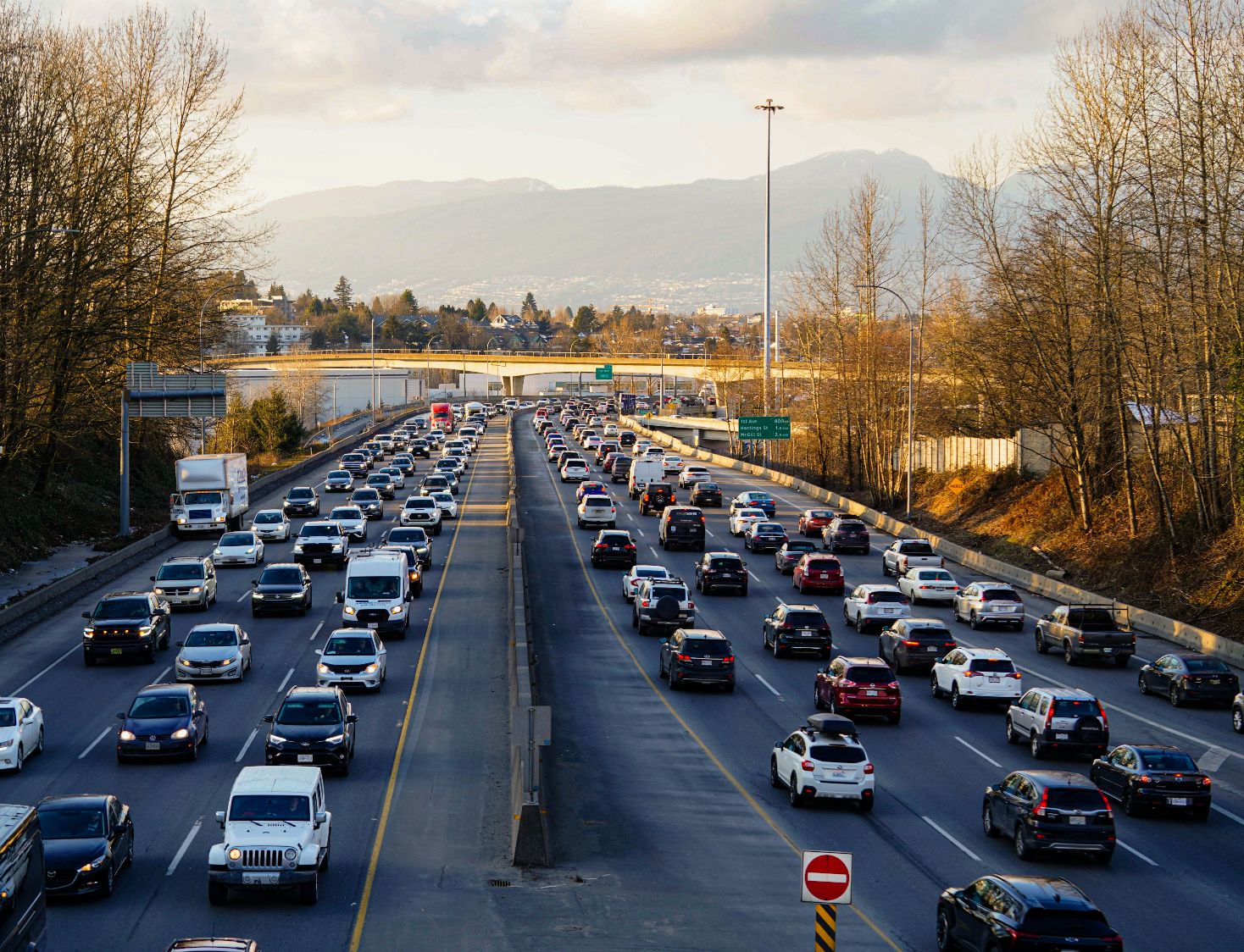 Unpredictable Drivers 20 Ways To Improve Your Highway Driving - WealthyDriver