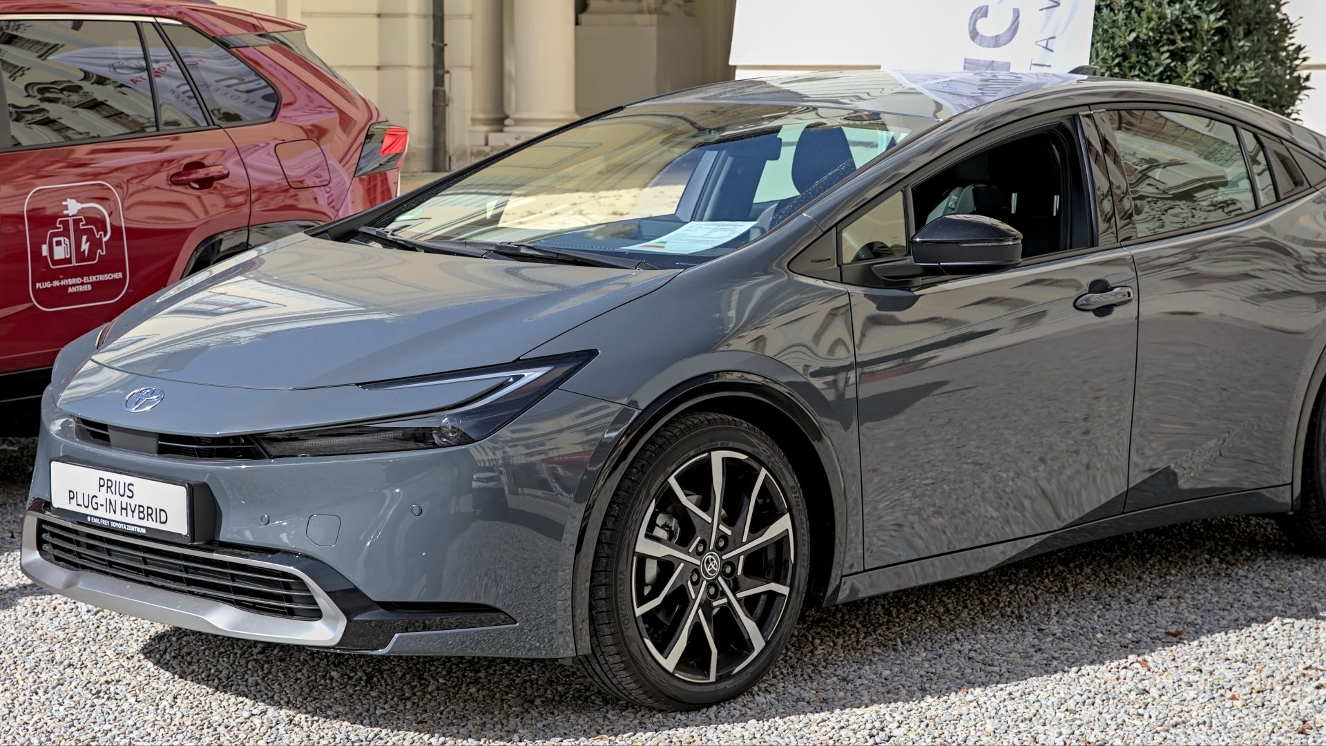 File:Toyota Prius (XW60) Plug-in Hybrid Automesse Ludwigsburg 2023 1X7A0004.jpg