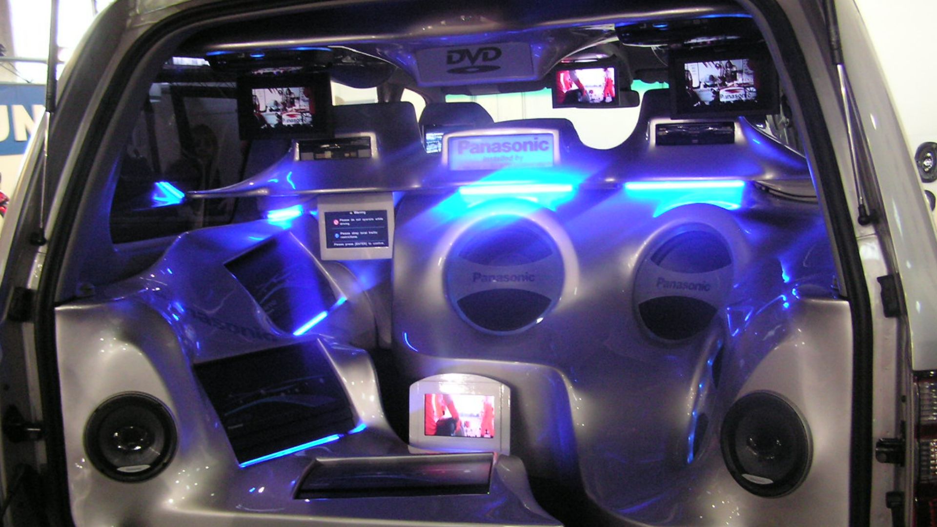 File:Car Audio Toyota.jpeg