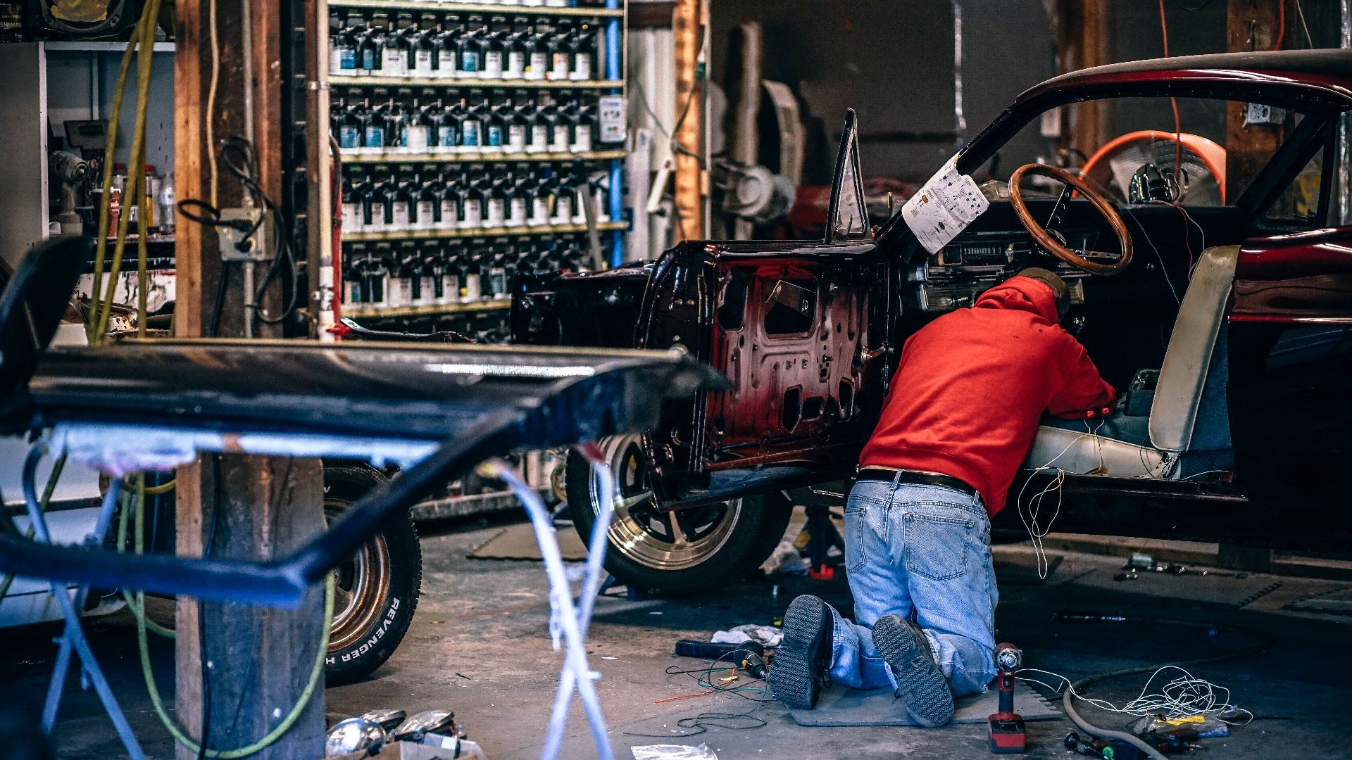 File:Car Restoration Workshop (Unsplash).jpg