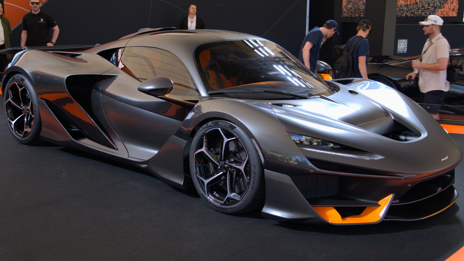 File:2025 McLaren W1 FOS25.jpg