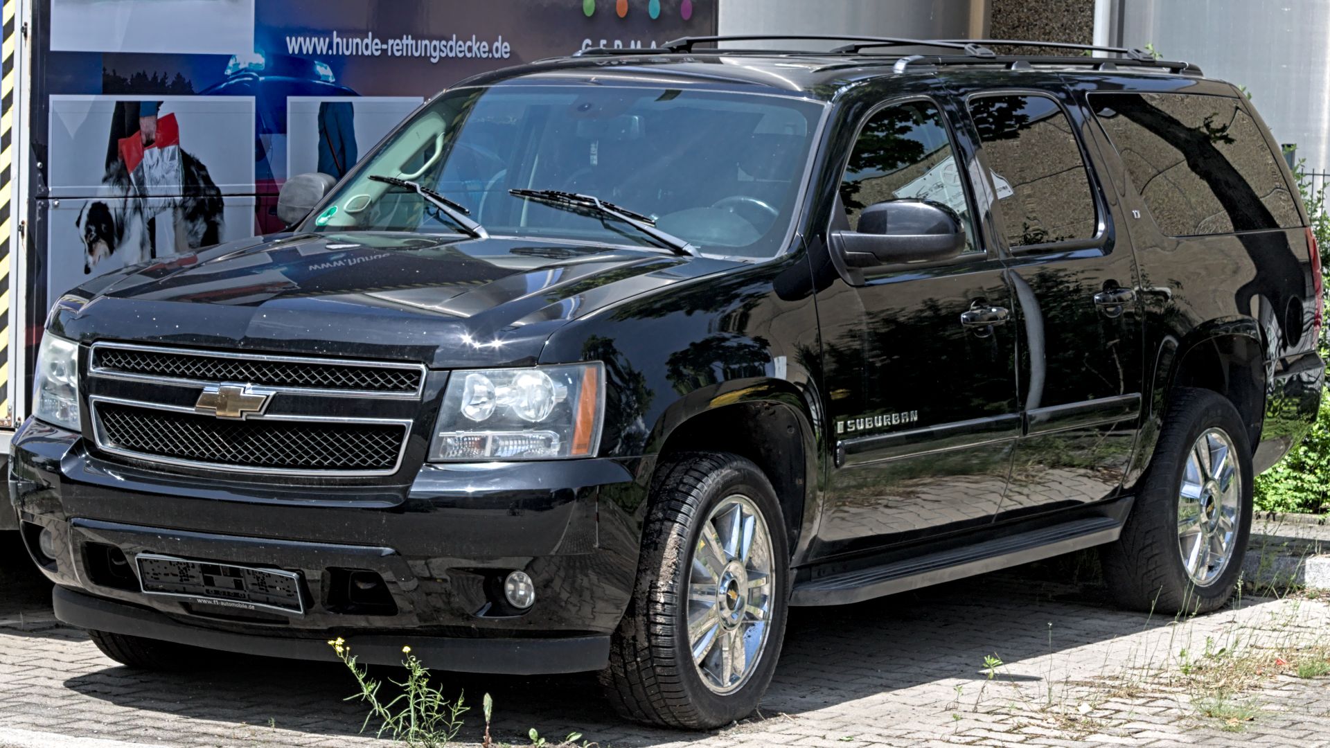 File:Chevrolet Suburban (GMT931) IMG 4843.jpg