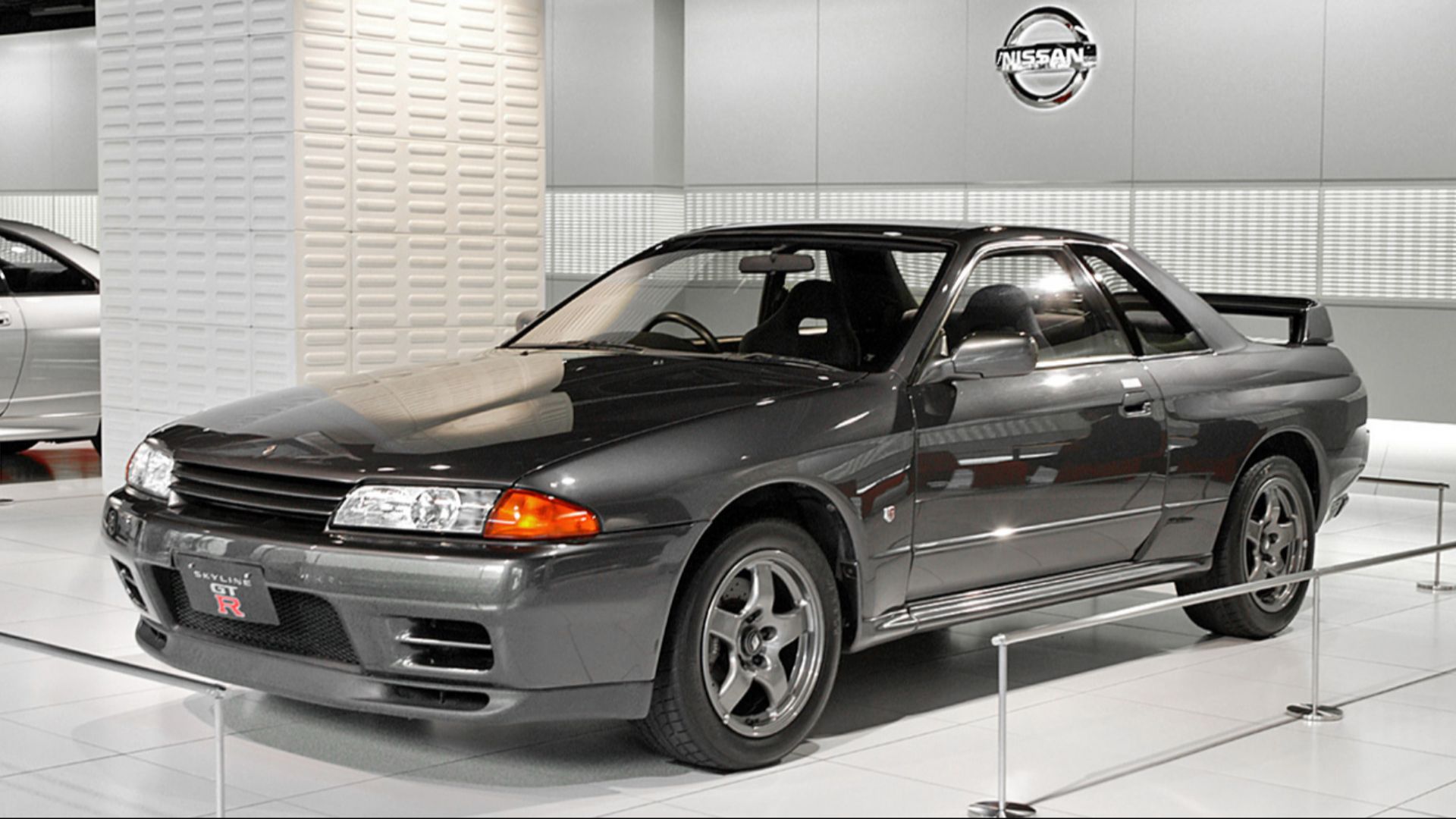 File:Nissan Skyline R32 GT-R 001.jpg