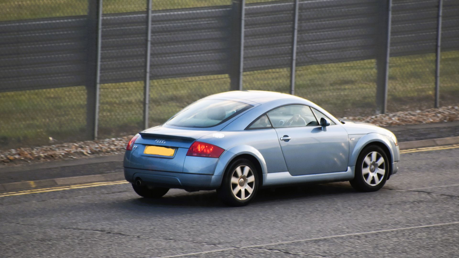 File:Audi TT Coupé 1.8 T (2005) (53334255275).jpg