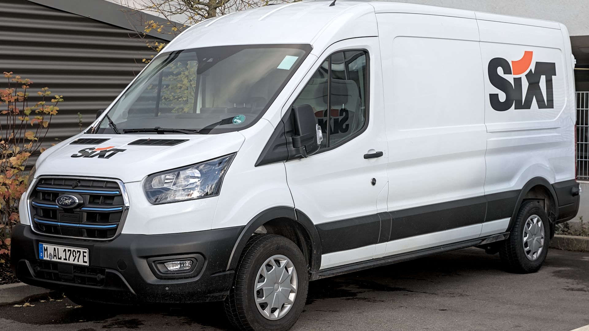 File:Ford E-Transit 1X7A1522.jpg