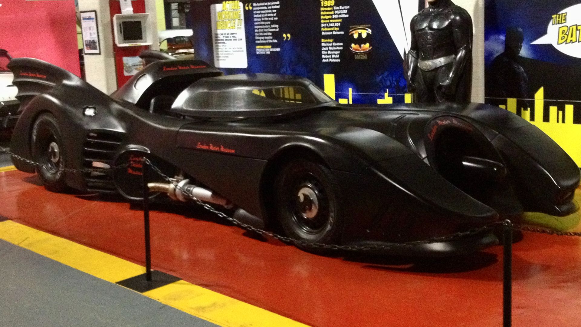 File:Batmobile from Tim Burton's 1989 'Batman'(Ank Kumar) 06.jpg