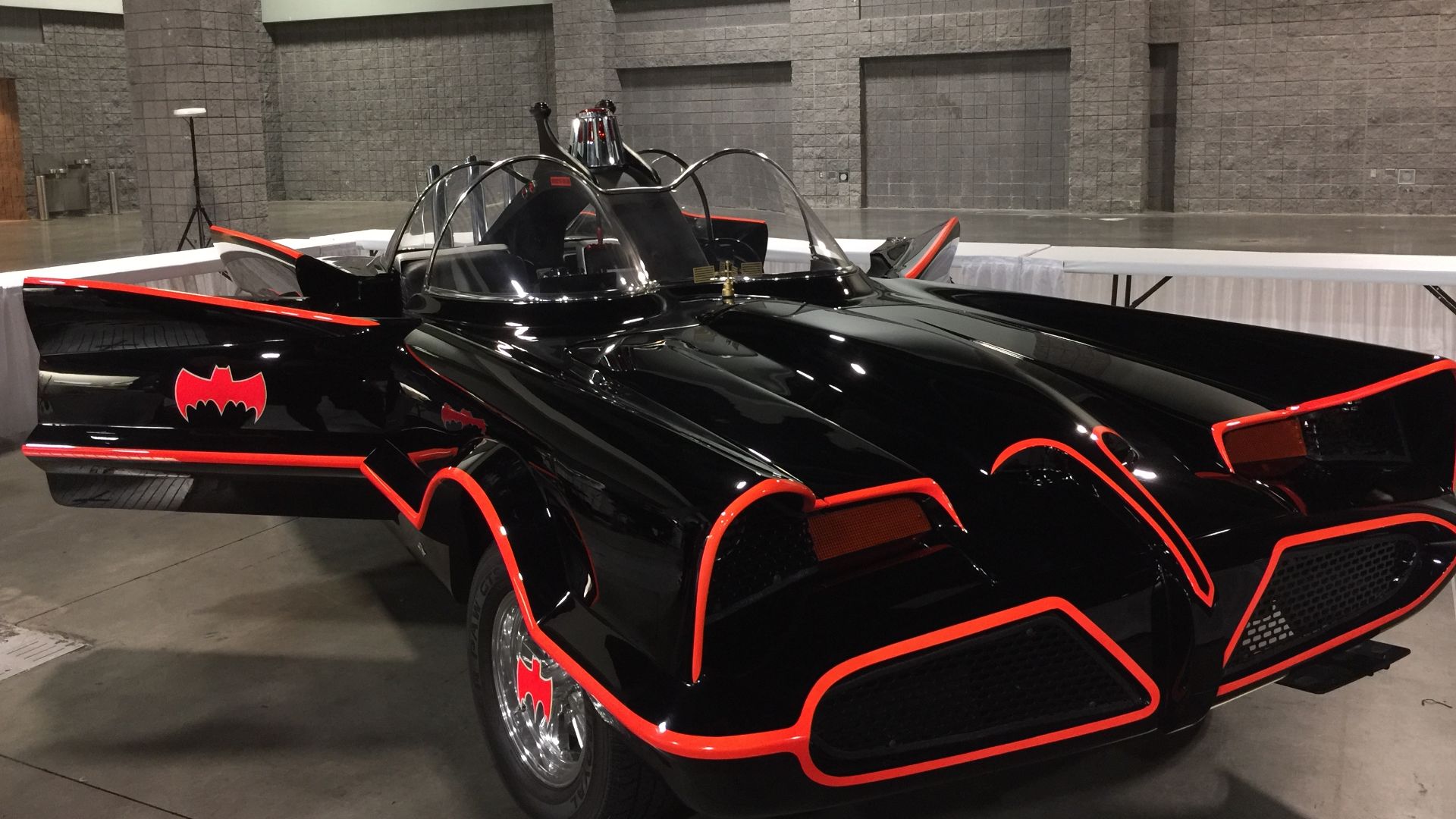 File:Awesome con images 19.jpg