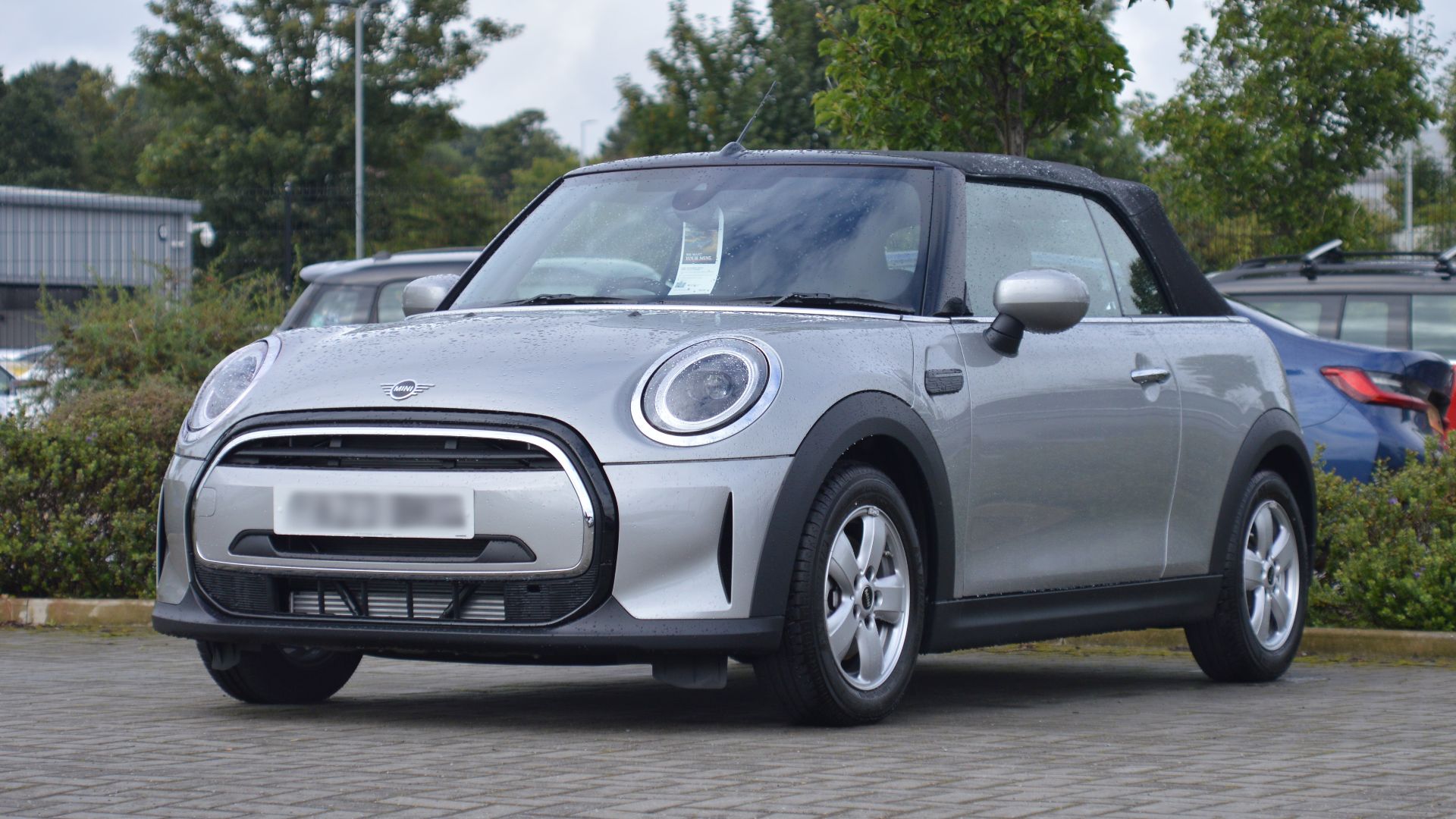 File:MINI Convertible F.jpg