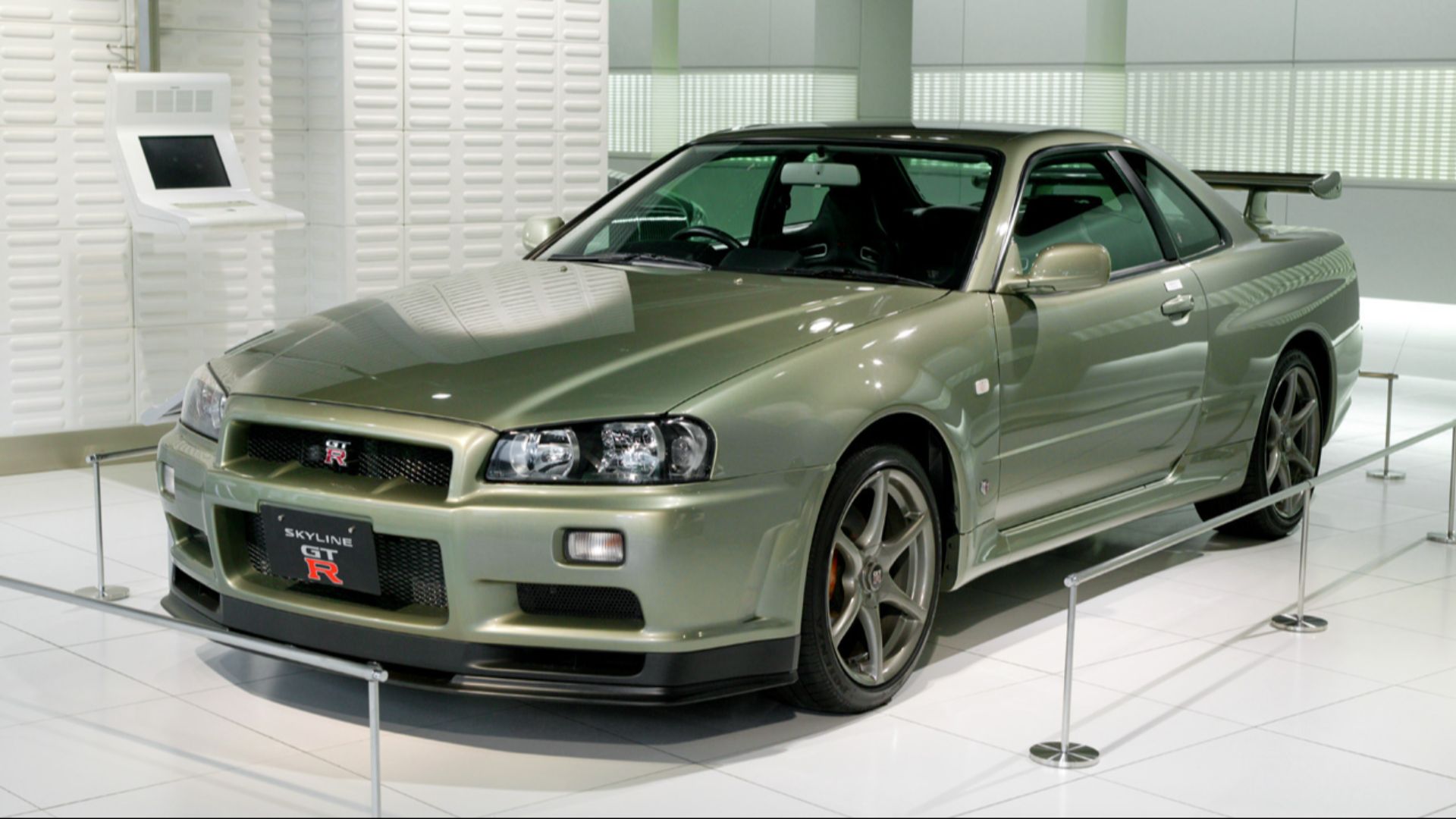 File:Nissan Skyline R34 GT-R Nür 001.jpg