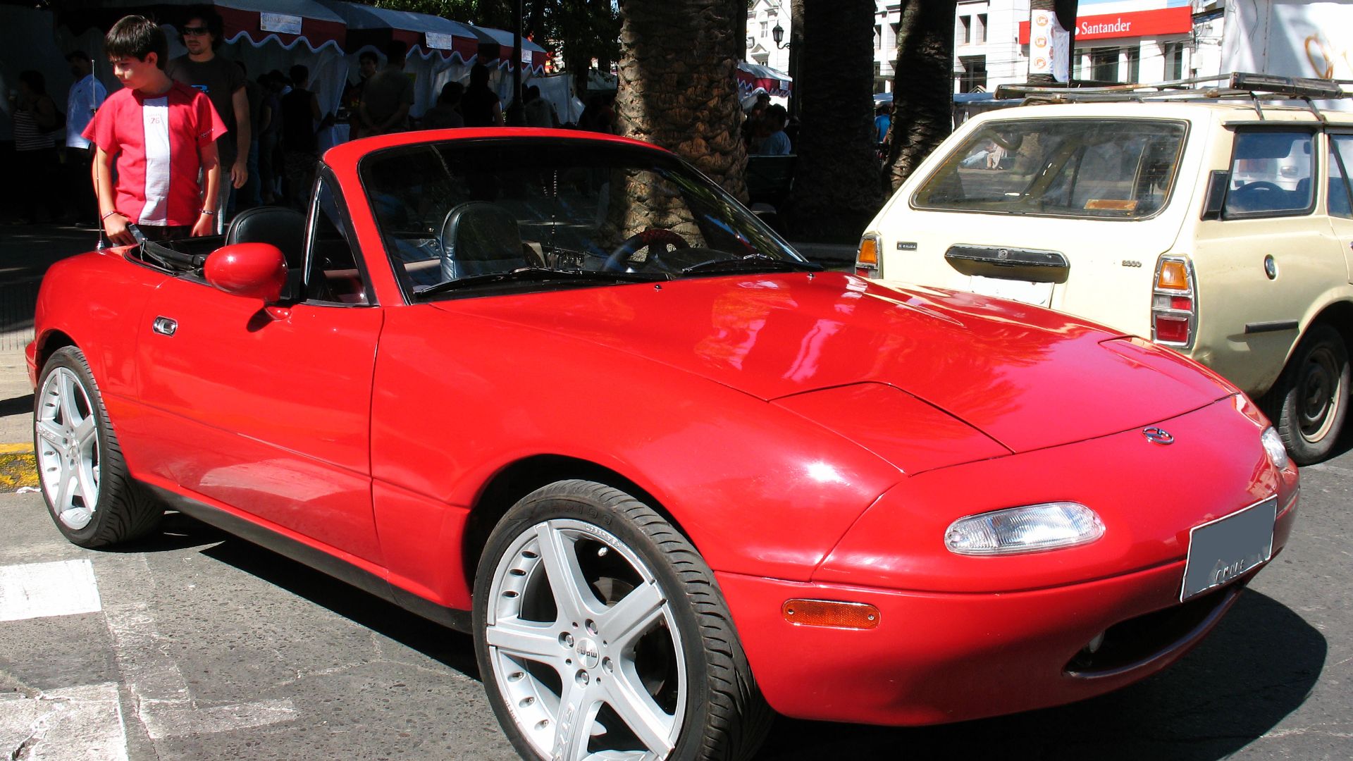 File:Mazda MX-5 Miata 1990 (10282399175).jpg