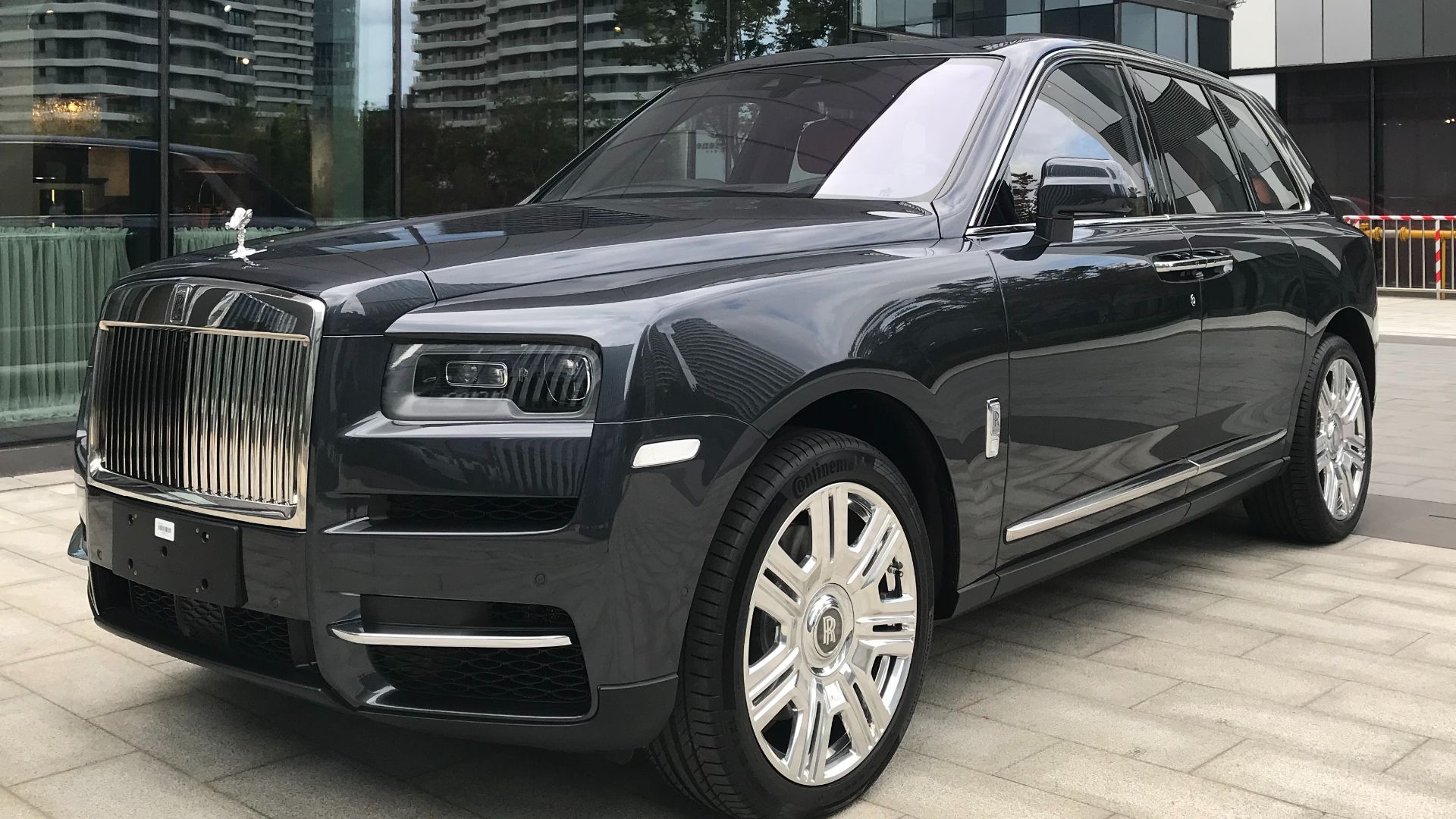 File:Rolls-Royce Cullinan 001.jpg
