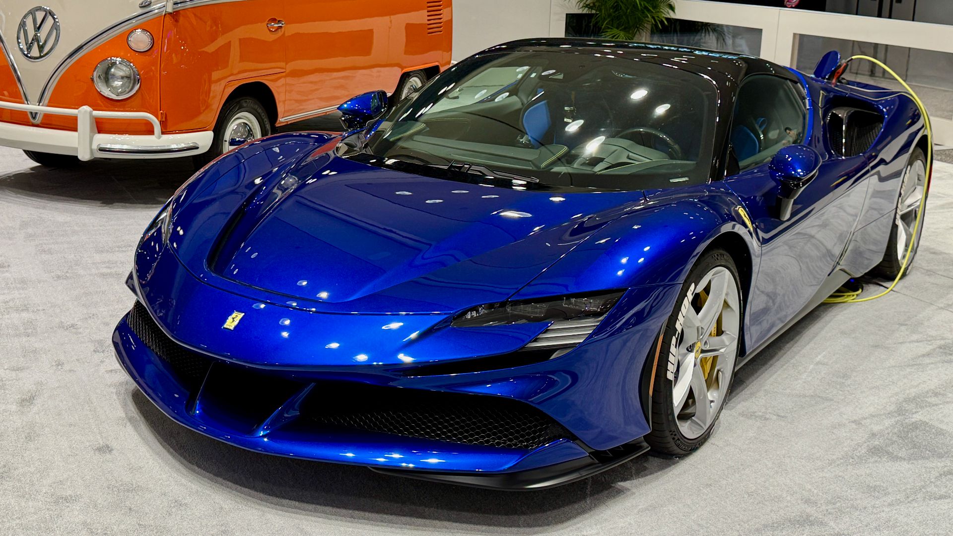 File:2025 Ferrari SF90 Stradale - 02.jpg