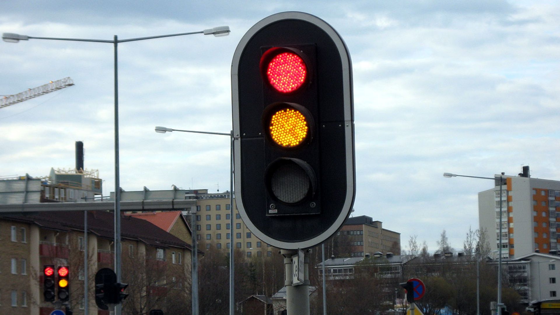 File:Led traffic lights.jpg